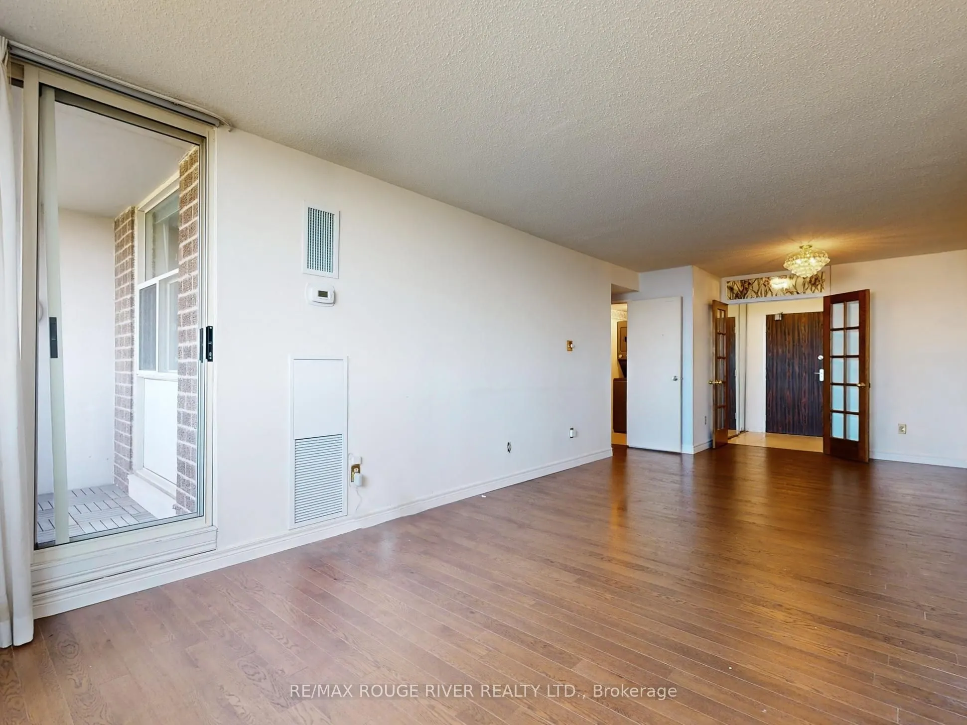 44 Falby Court, #902