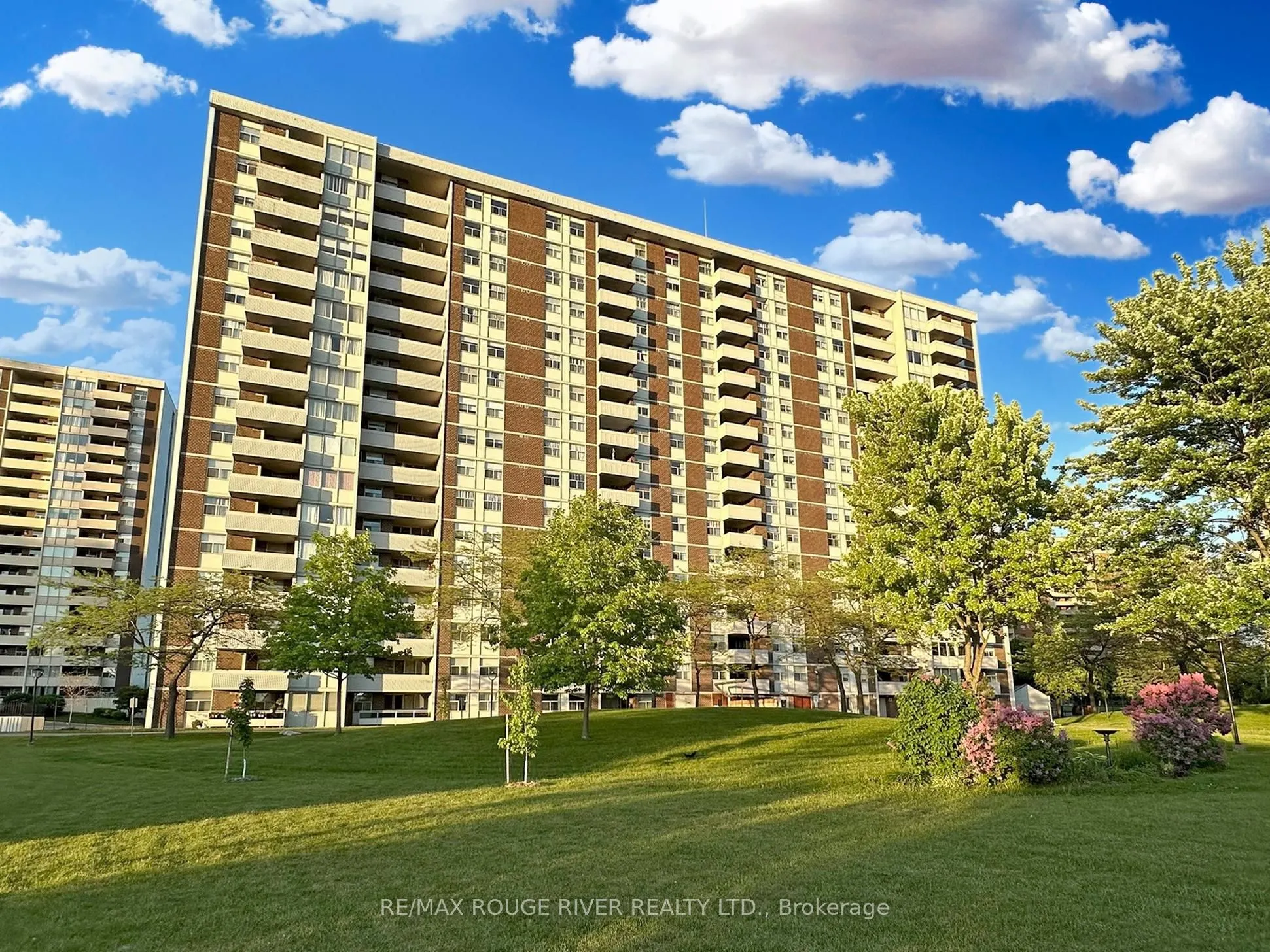 44 Falby Court, #902
