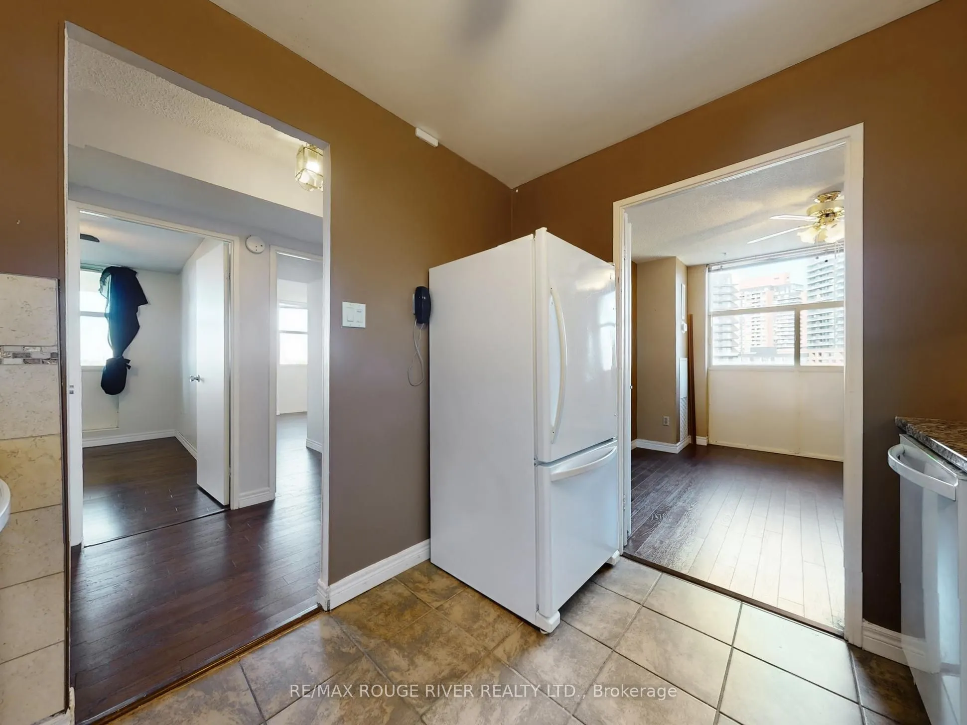 44 Falby Court, #902