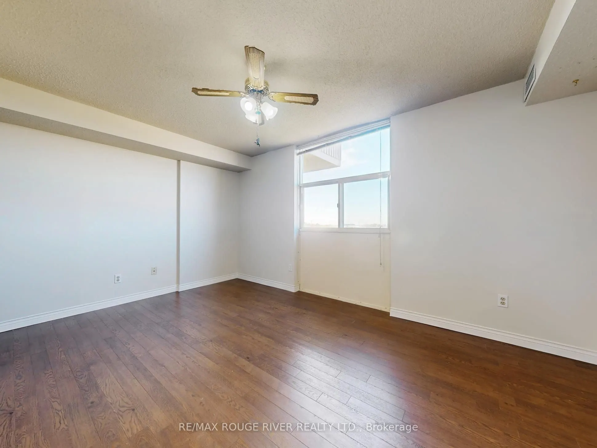 44 Falby Court, #902