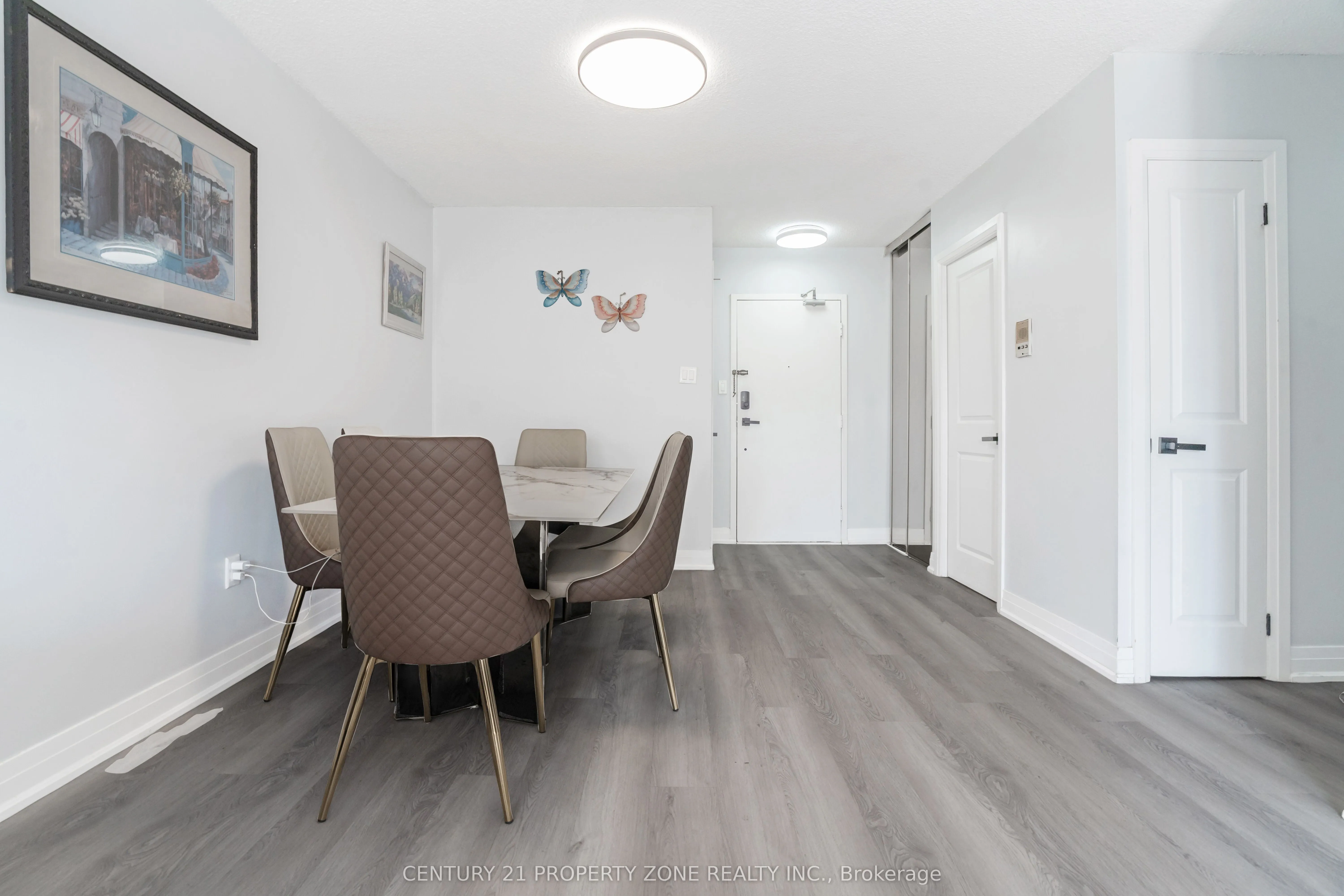 45 Silver Springs Boulevard, #209