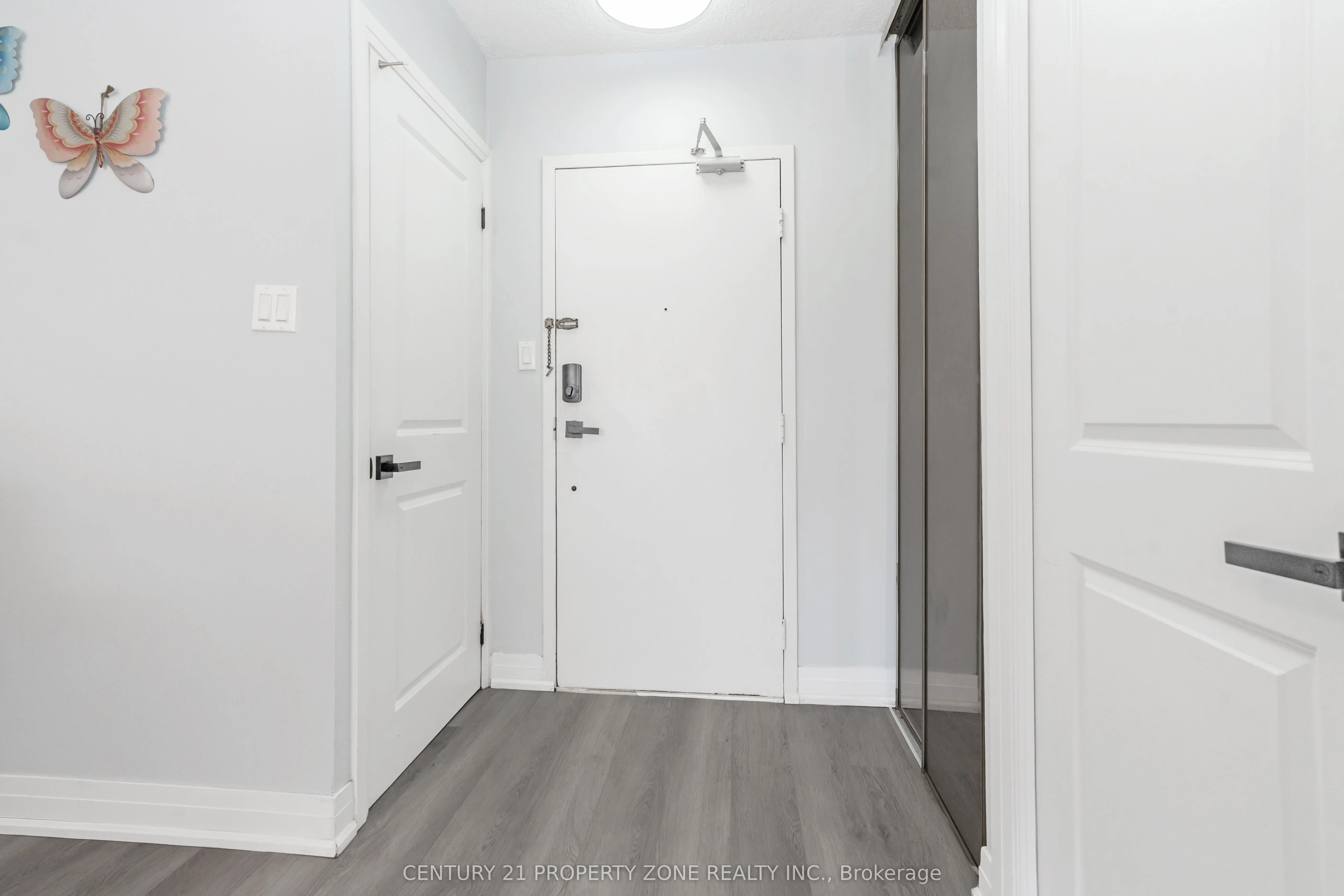 45 Silver Springs Boulevard, #209