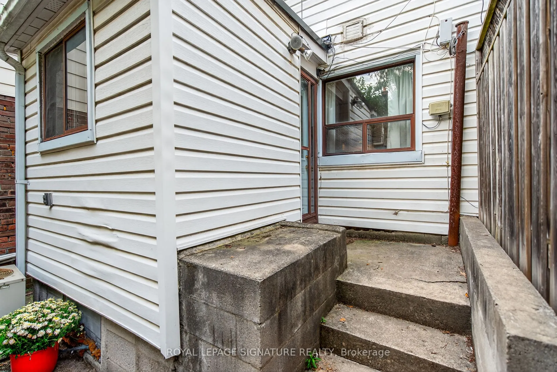 185 Donlands Avenue