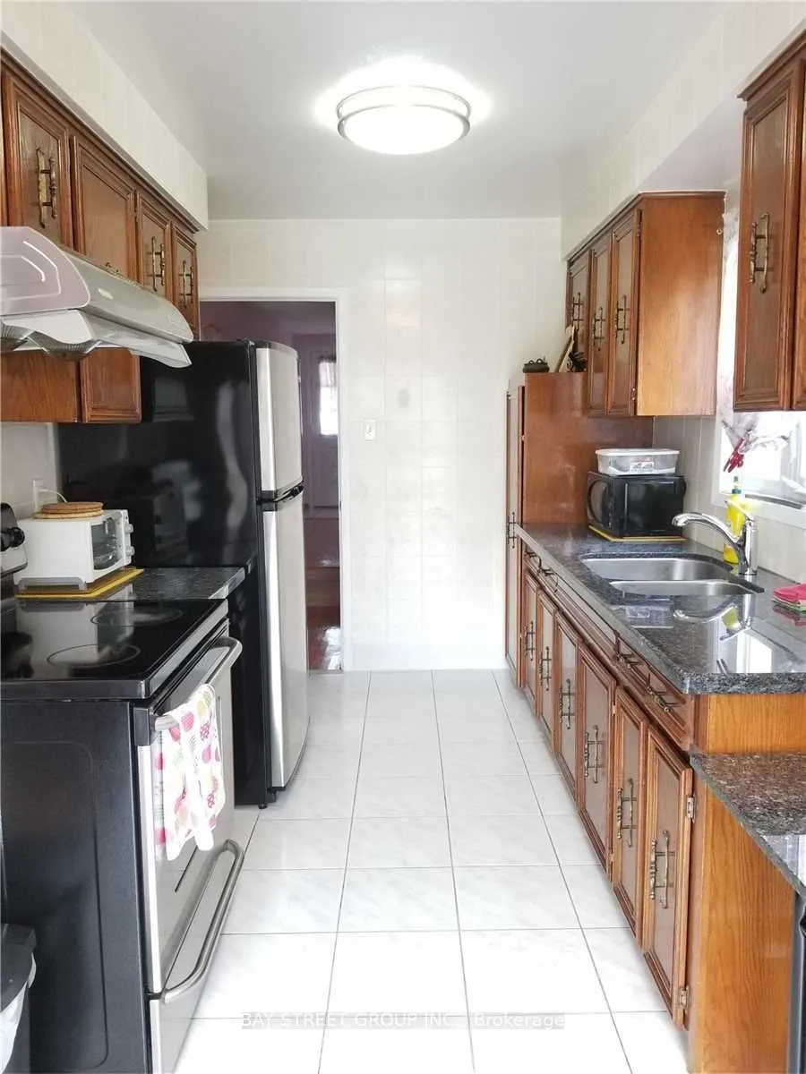 95 Fawndale Crescent, #Room 1