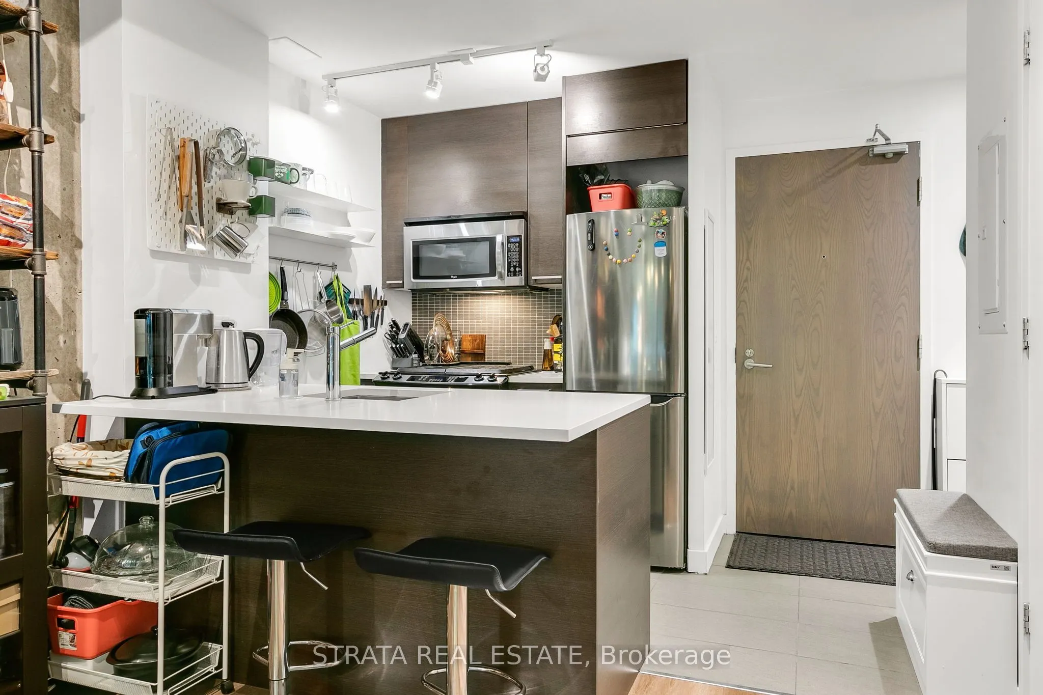 90 Broadview Avenue N, #218