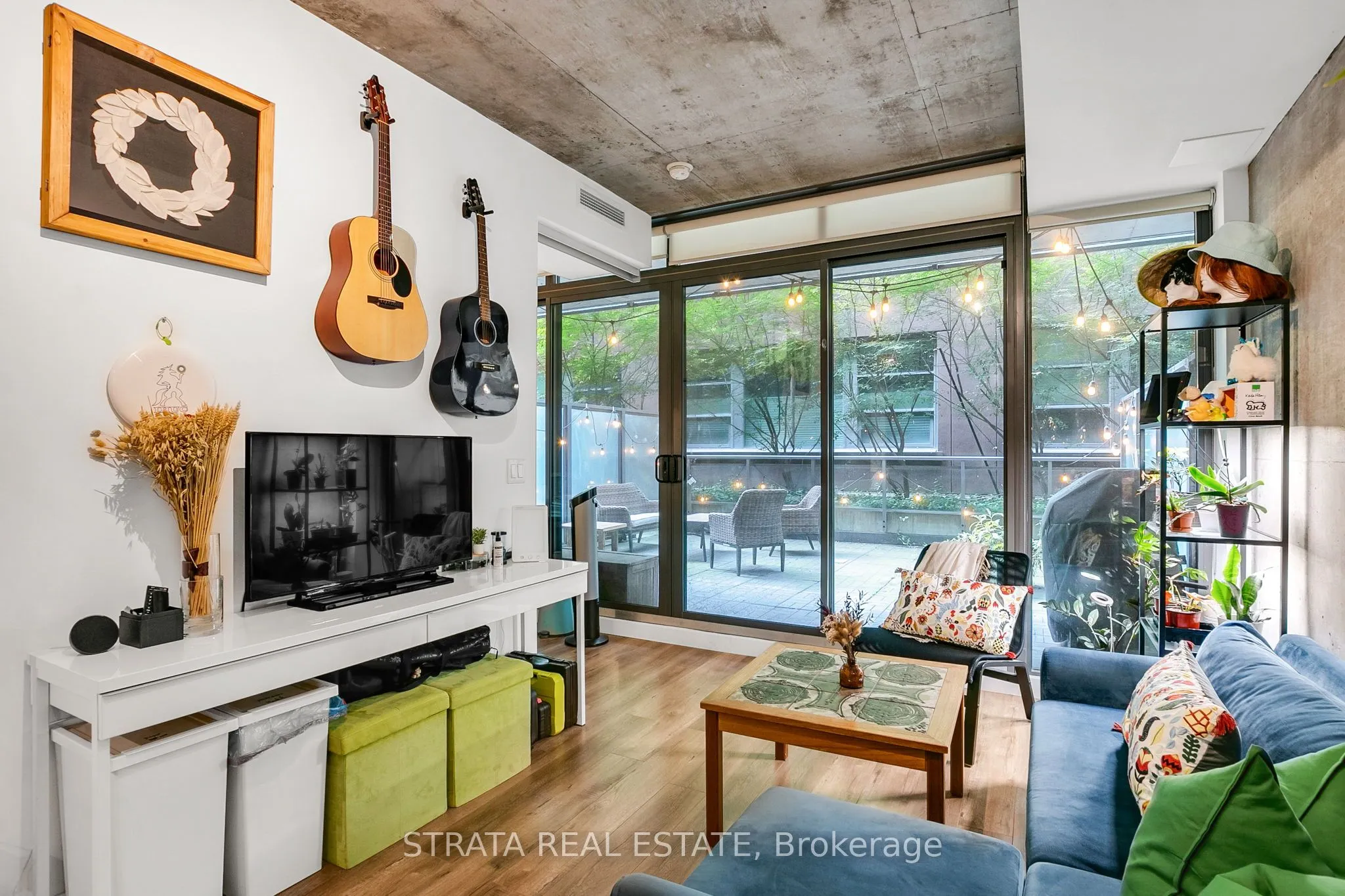 90 Broadview Avenue N, #218