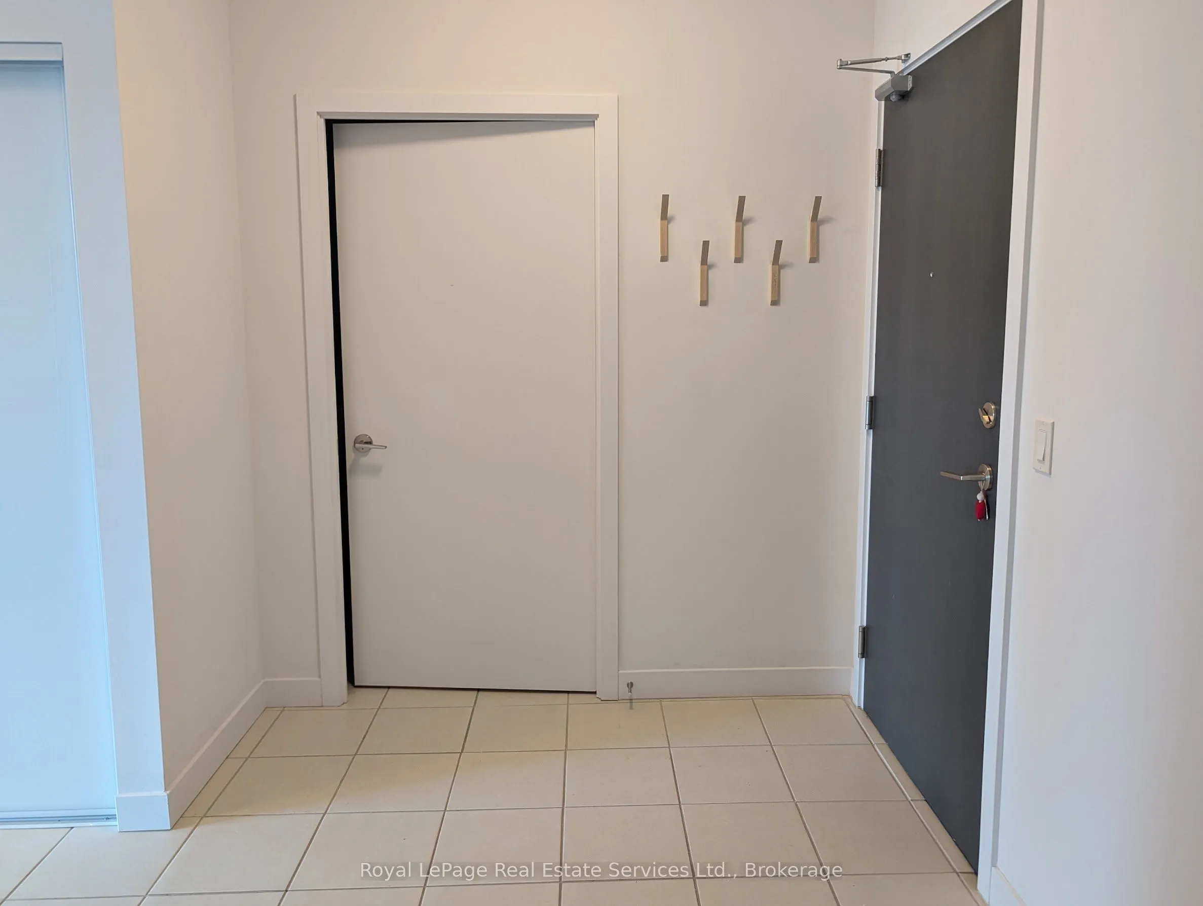 8 Trent Avenue, #213