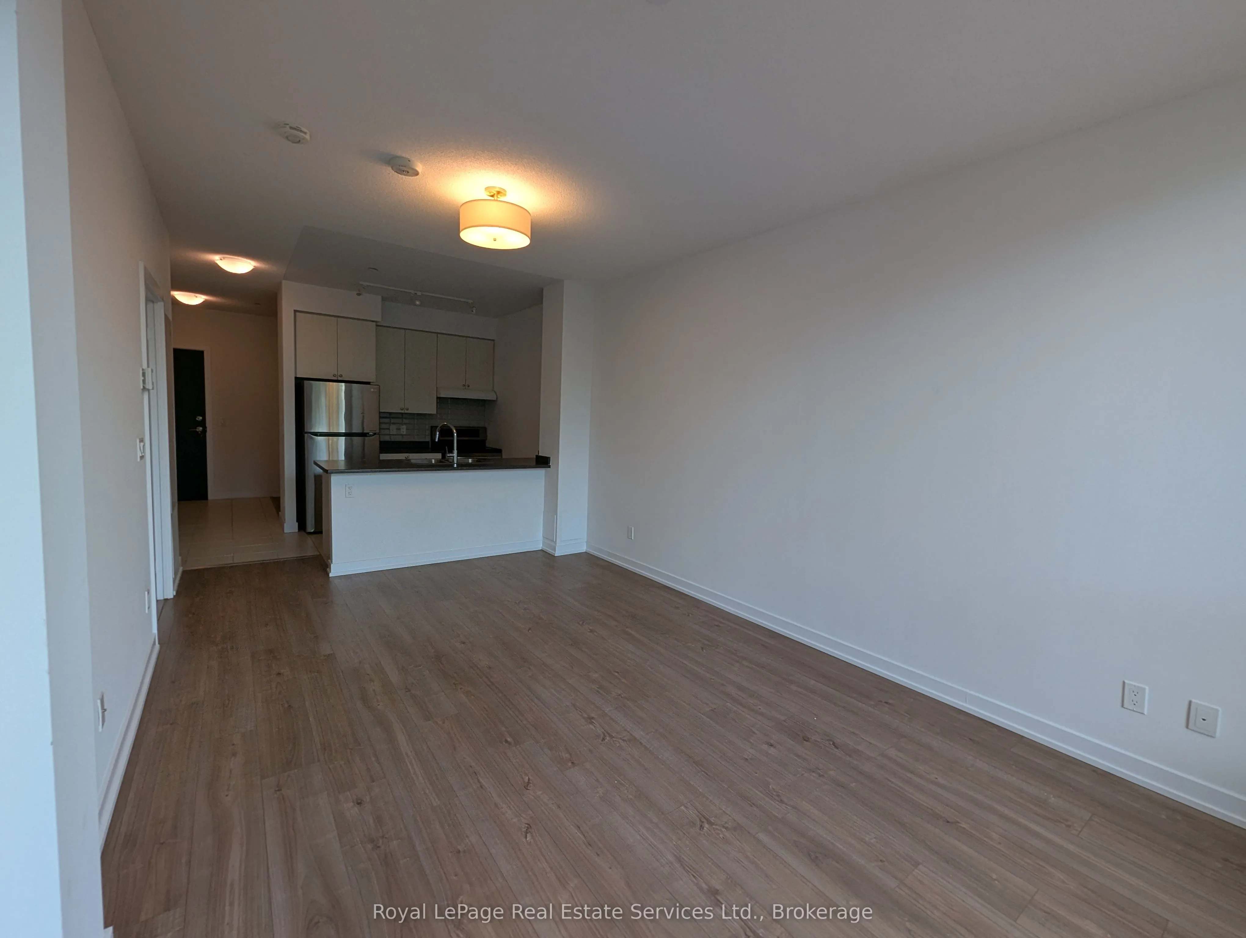 8 Trent Avenue, #213