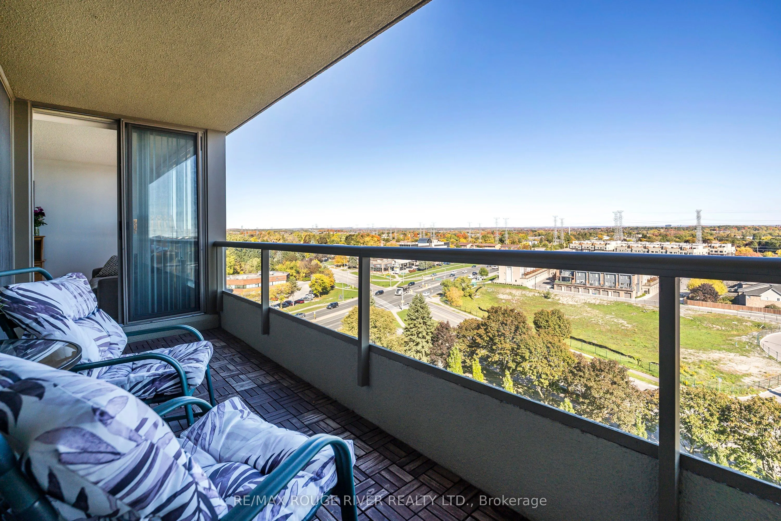 1890 Valley Farm Road, #1115