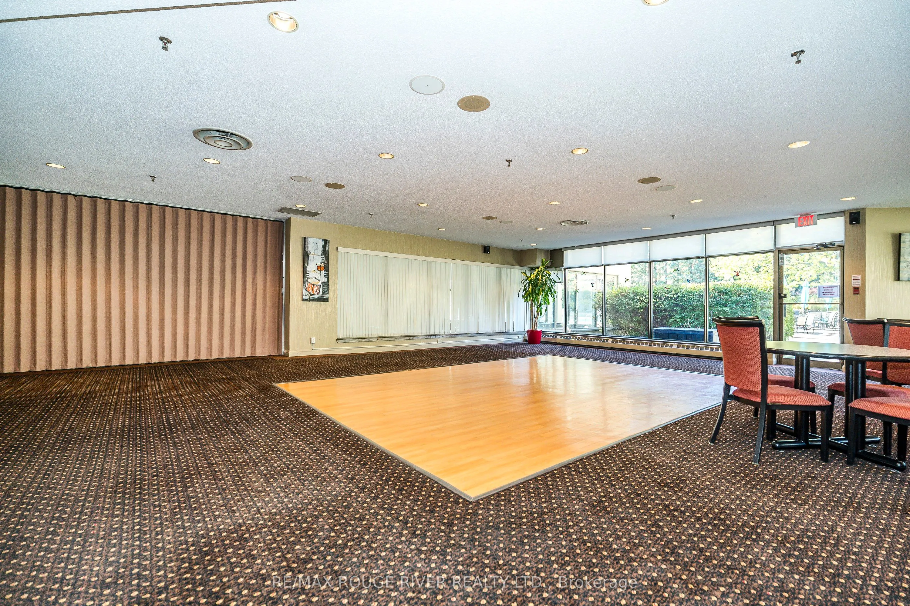 1890 Valley Farm Road, #1115