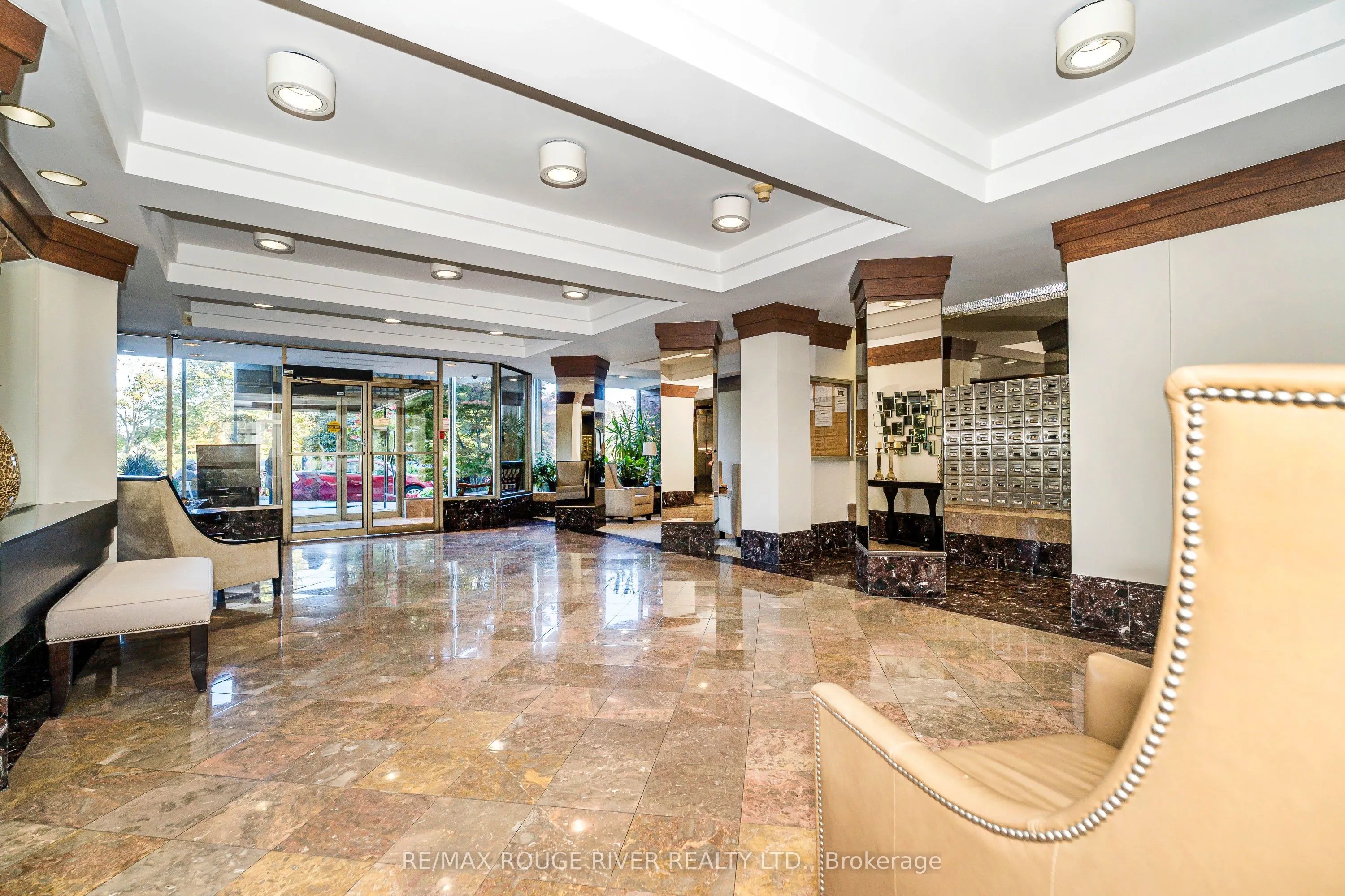1890 Valley Farm Road, #1115