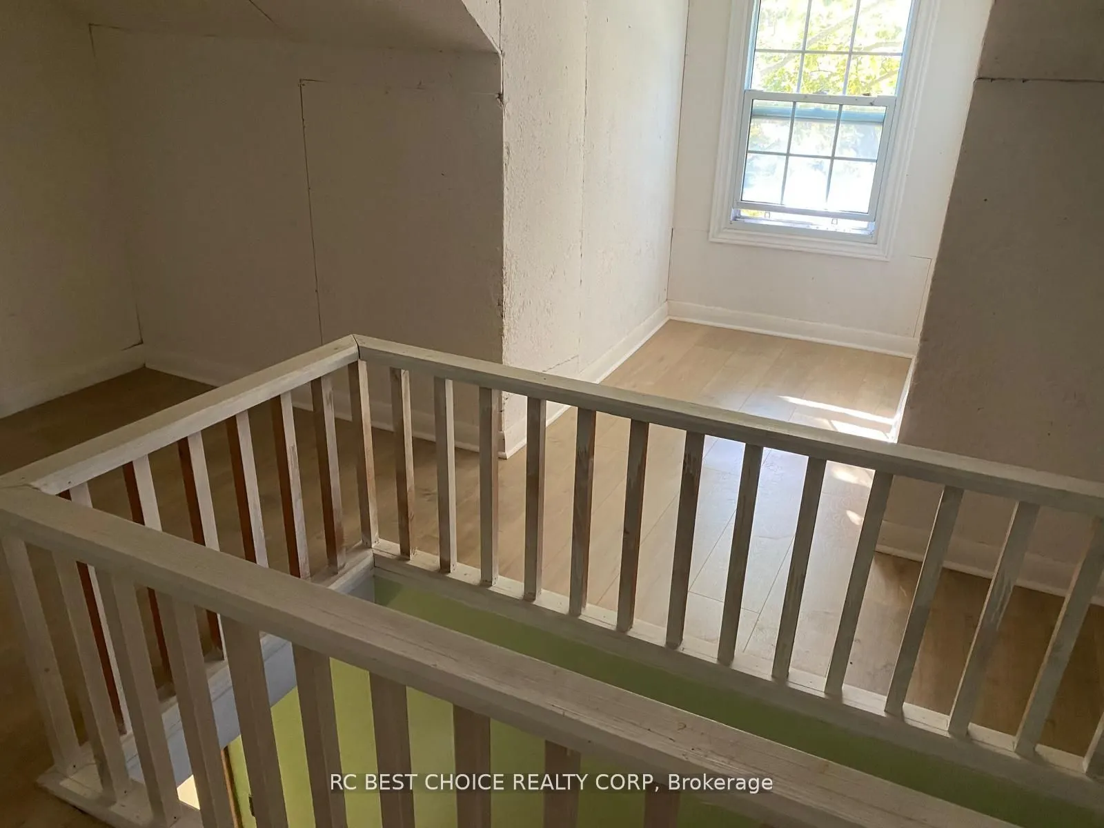 1705 Simcoe Street N