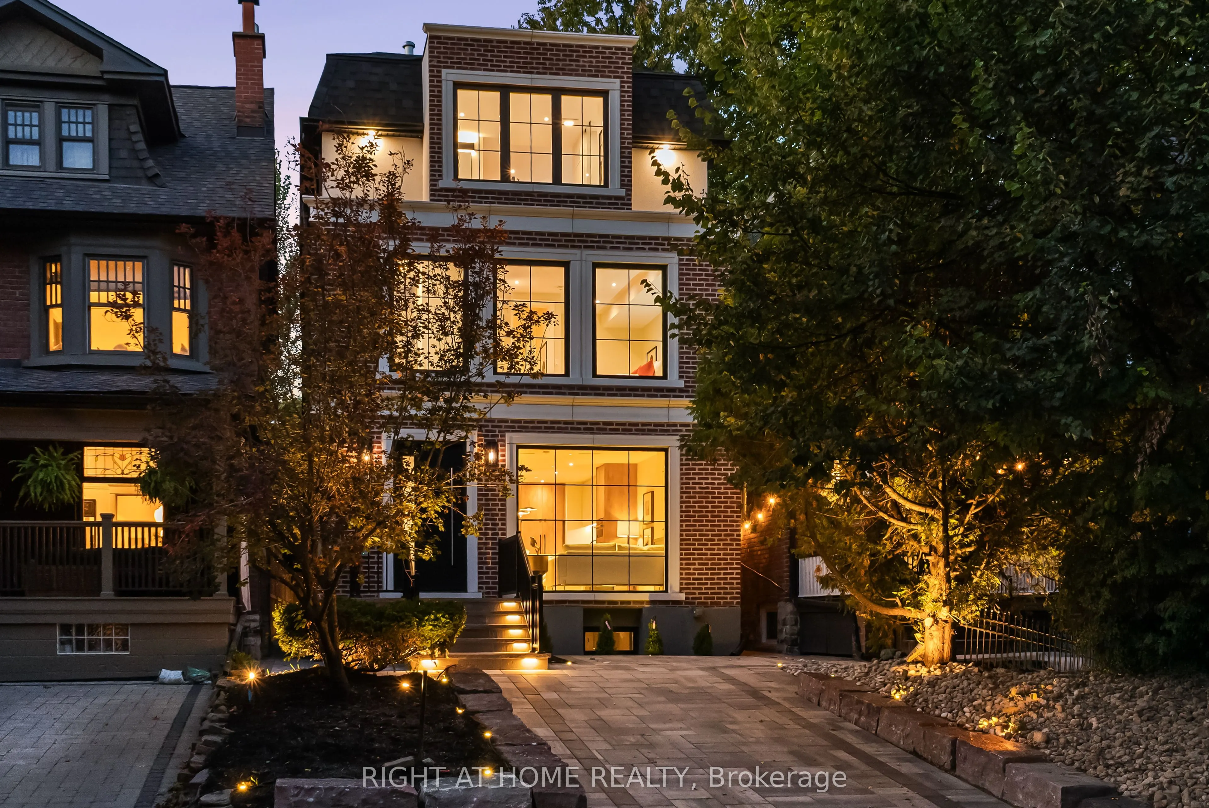 98 Dixon Avenue