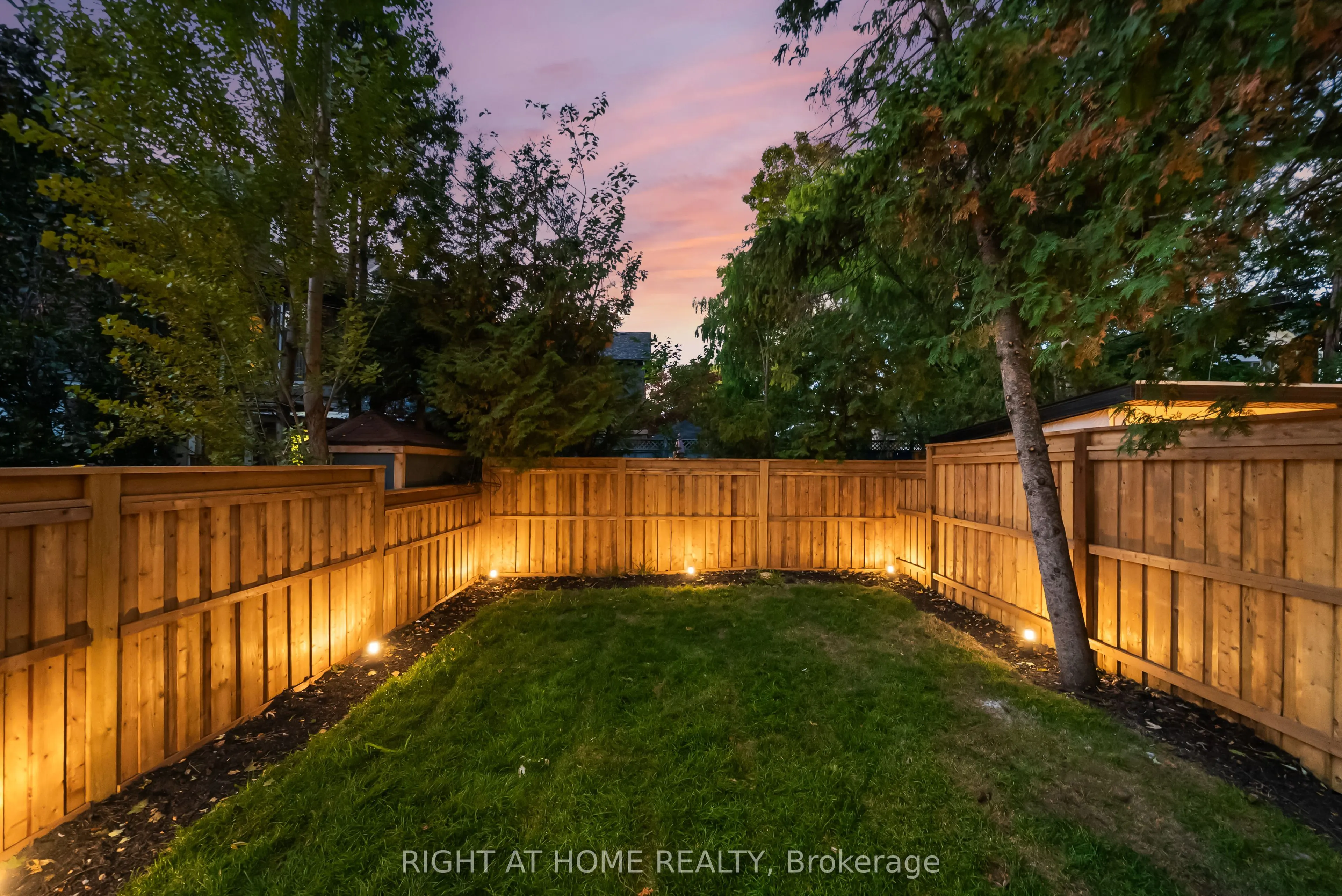 98 Dixon Avenue