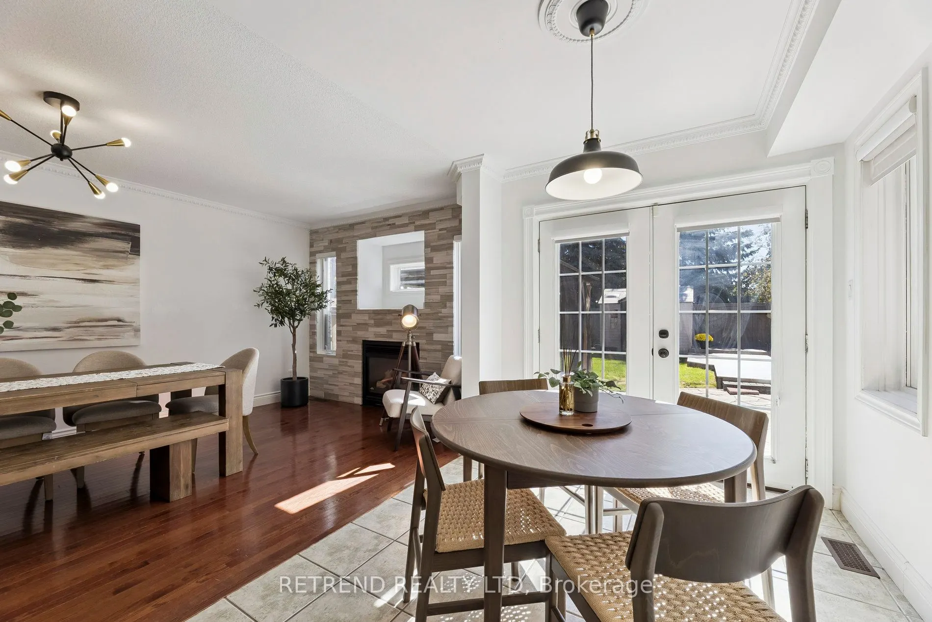 721 Swan Place