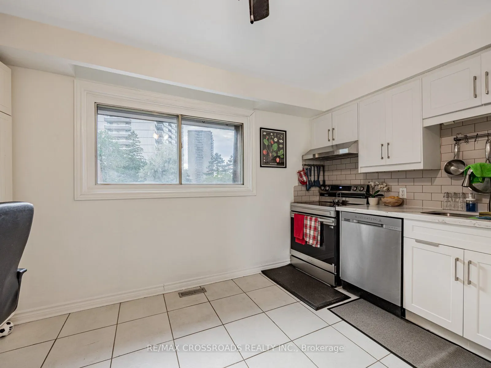 120 Beverly Glen Boulevard, #58