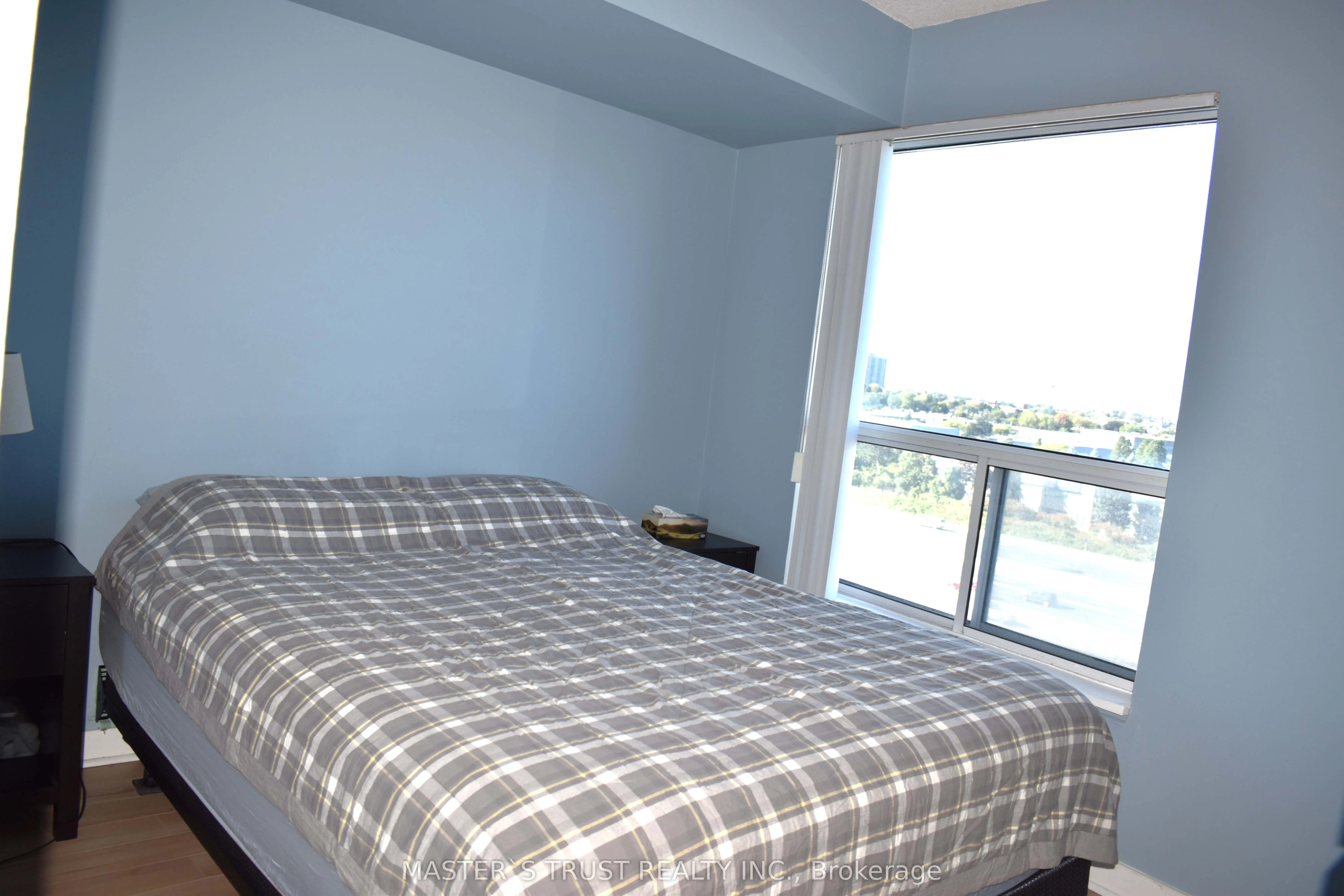 36 Lee Centre Drive, #702