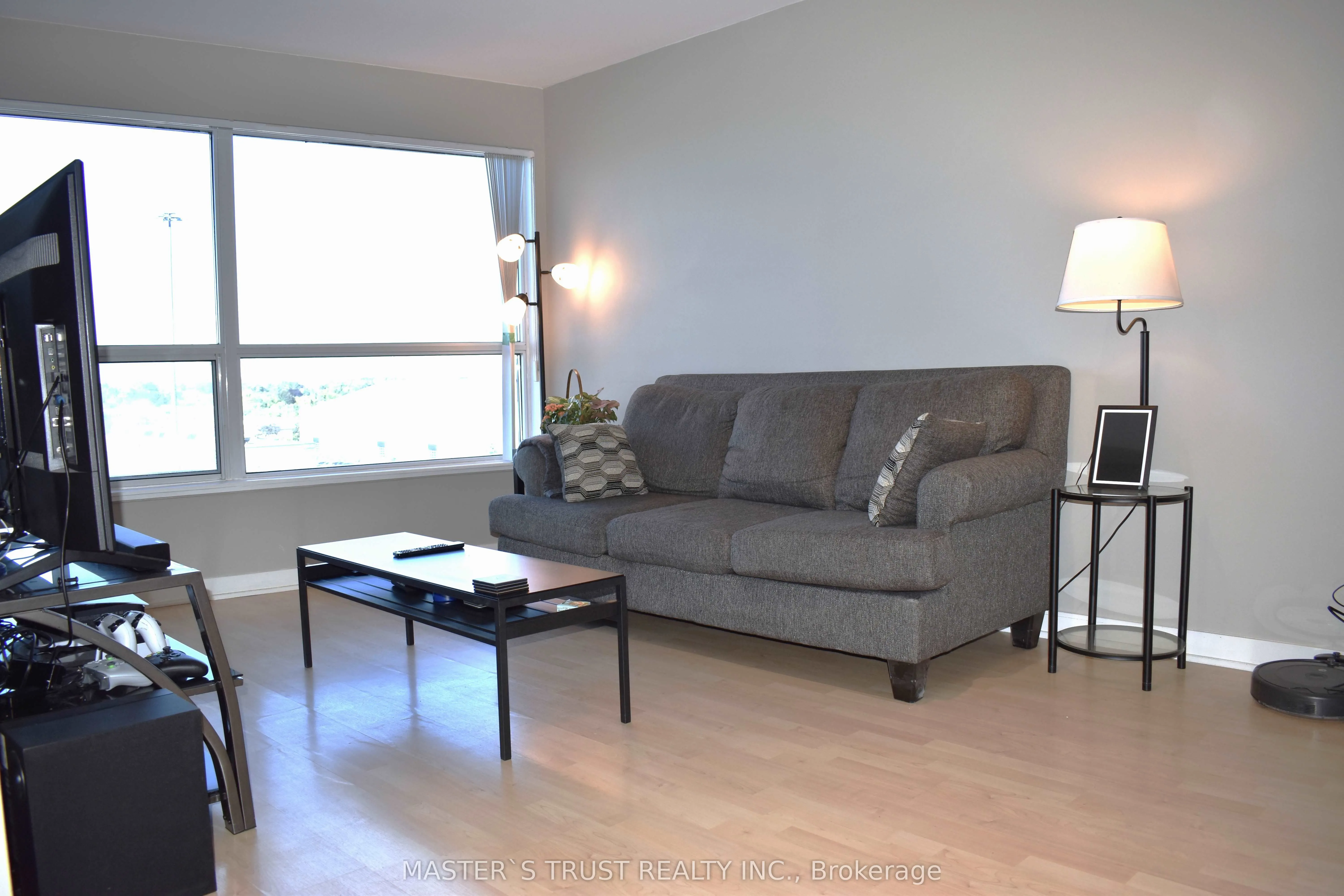 36 Lee Centre Drive, #702
