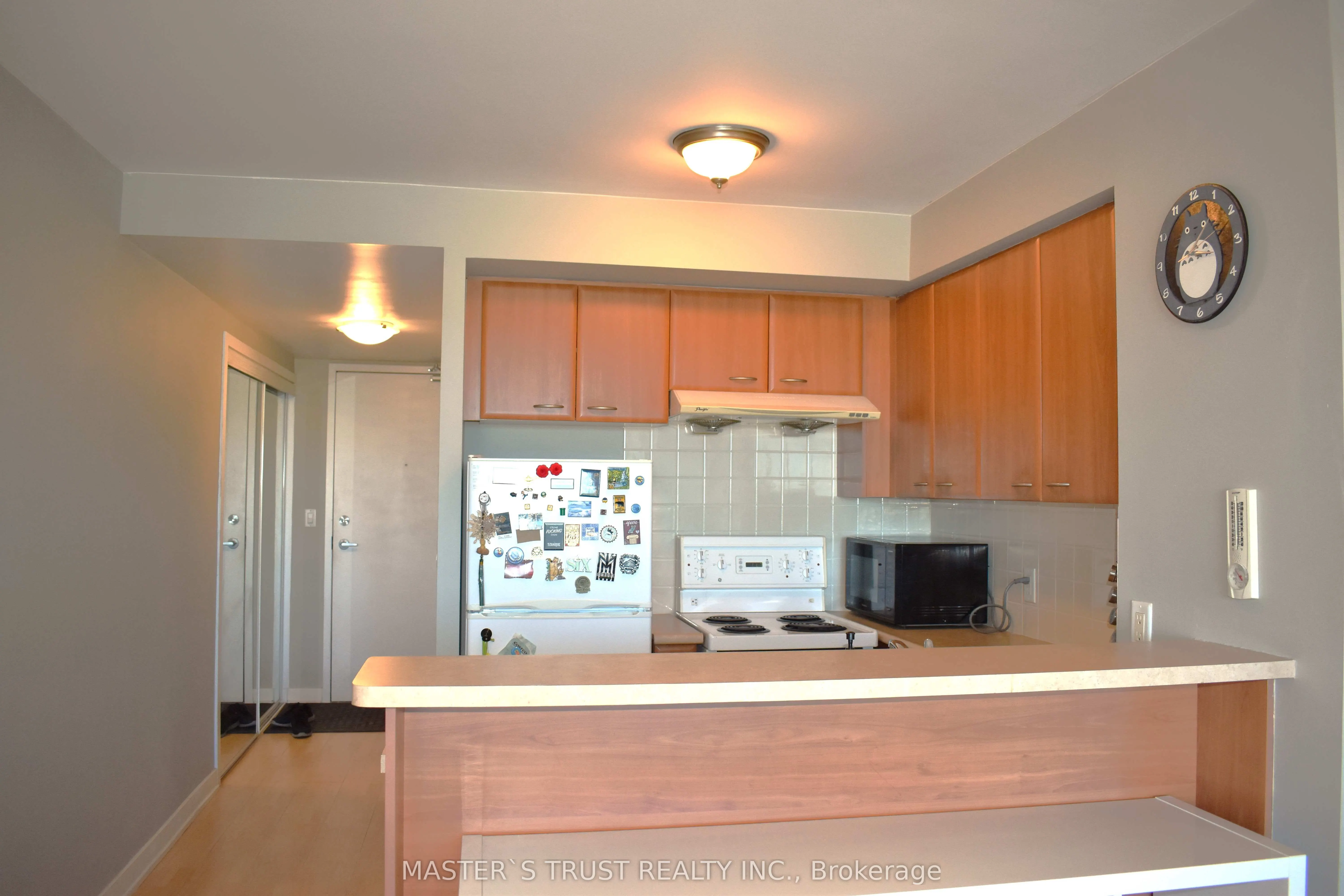 36 Lee Centre Drive, #702