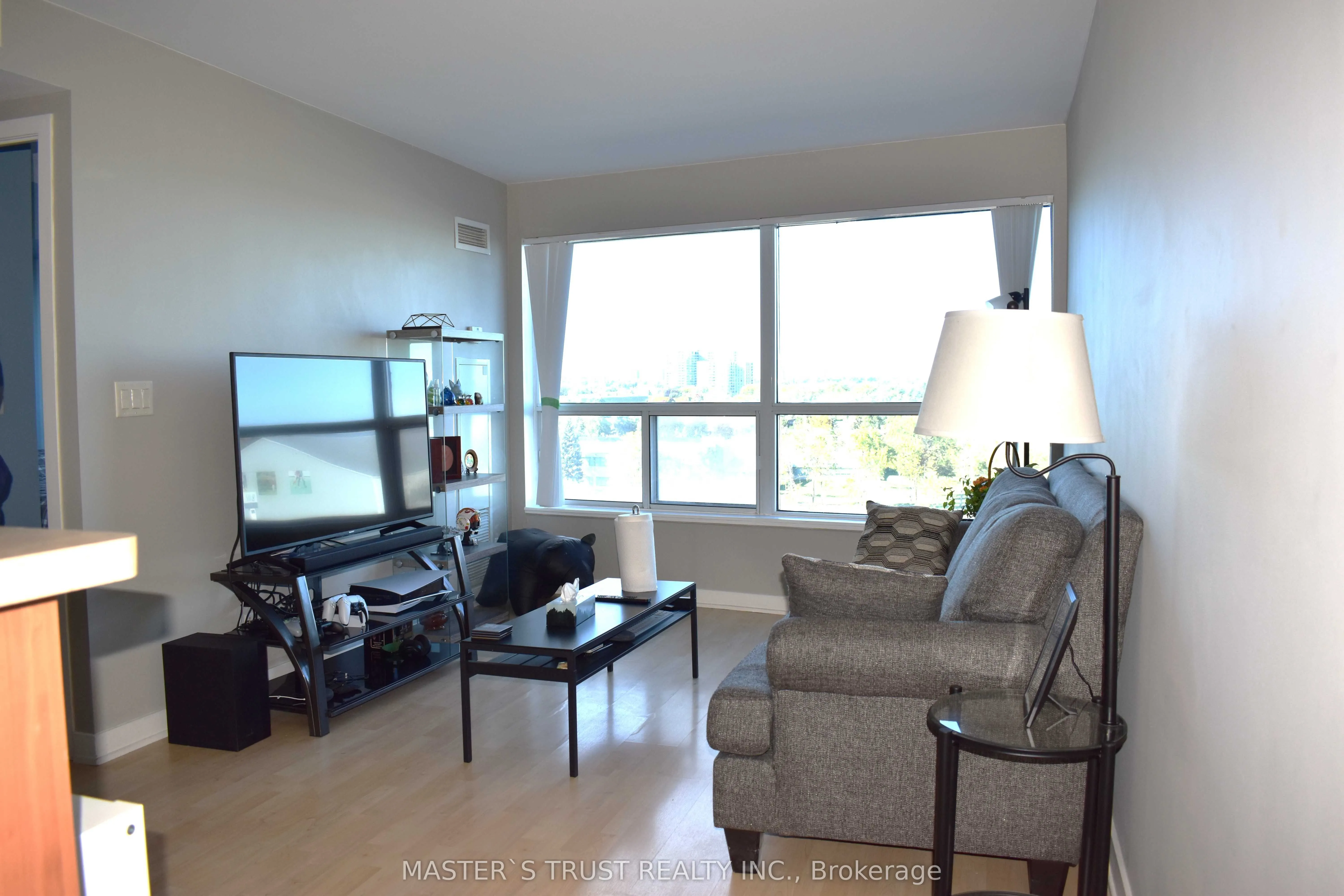 36 Lee Centre Drive, #702