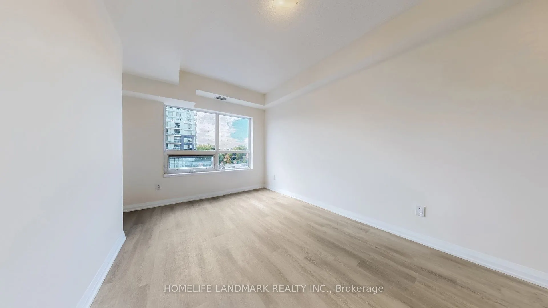 3260 Sheppard Avenue E, #401