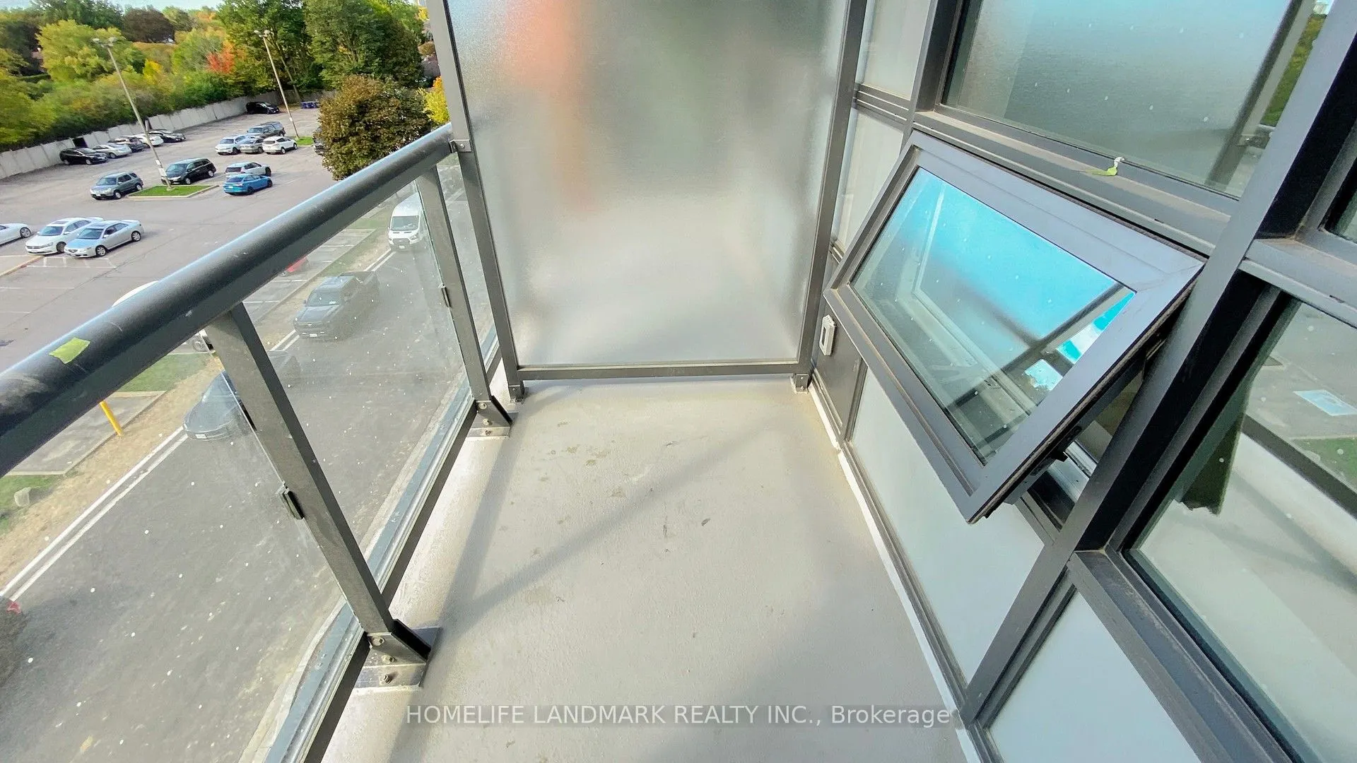 3260 Sheppard Avenue E, #401