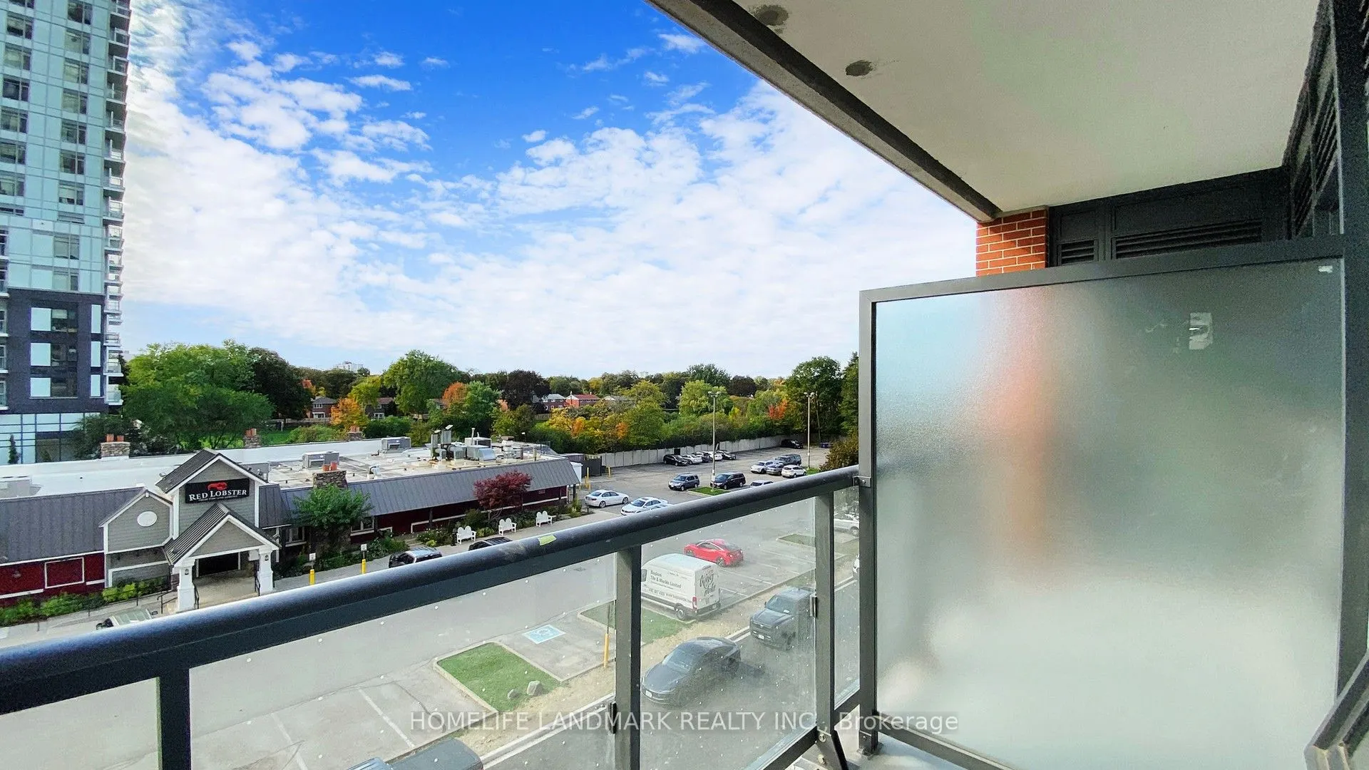 3260 Sheppard Avenue E, #401
