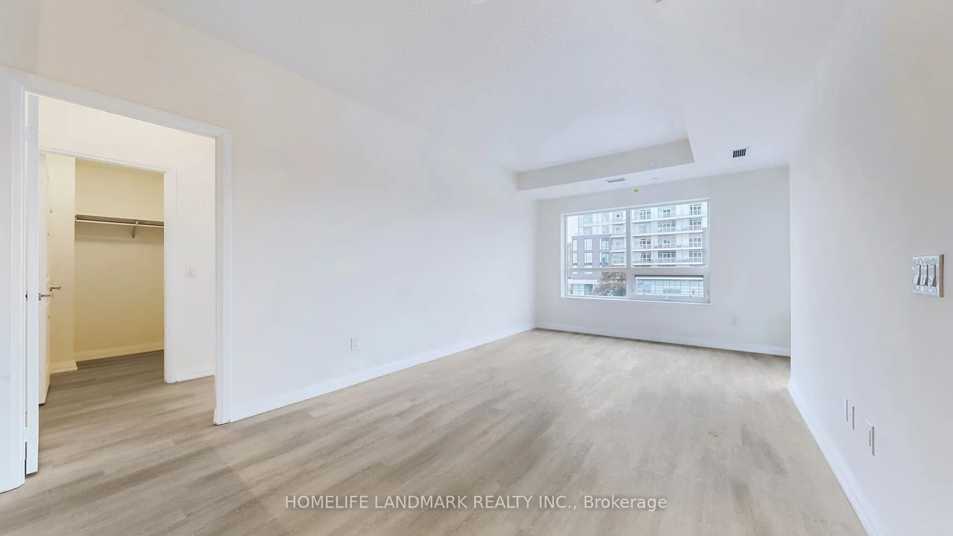 3260 Sheppard Avenue E, #401