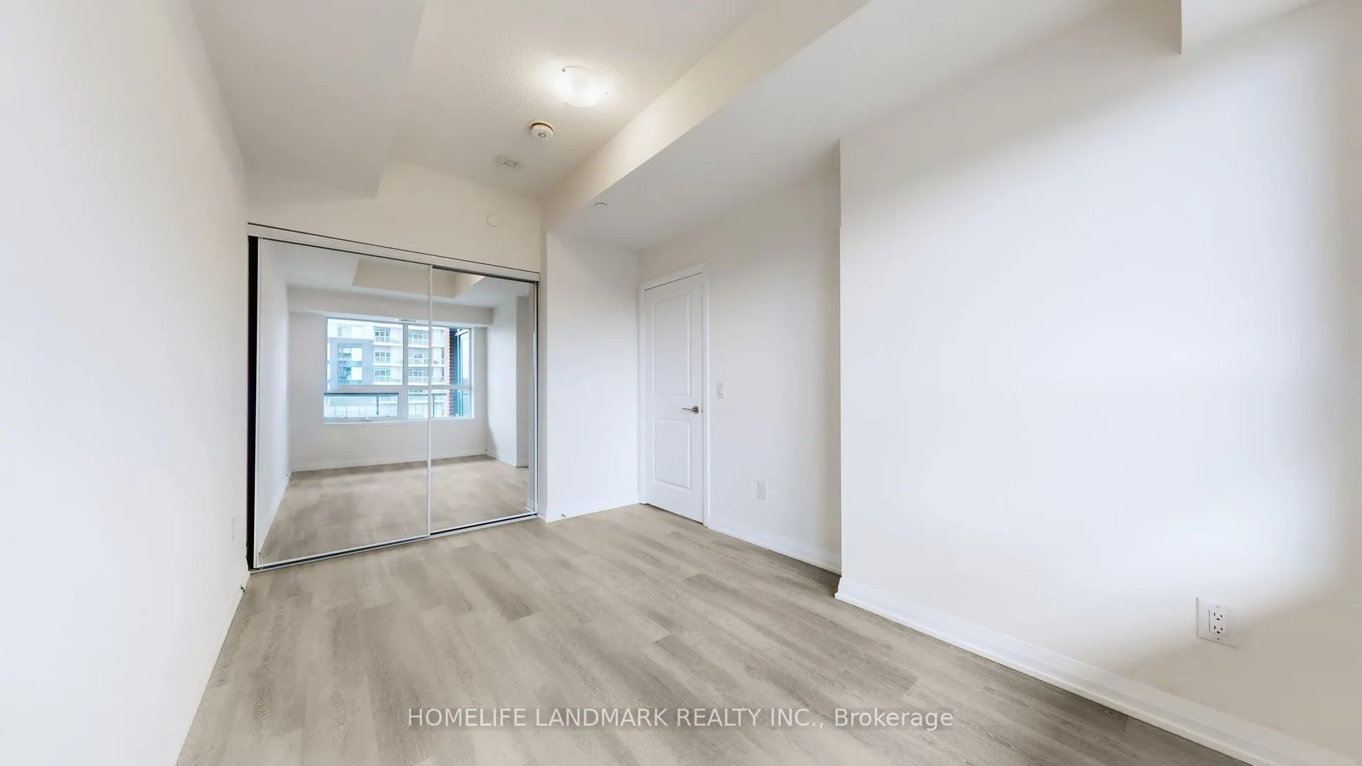 3260 Sheppard Avenue E, #401