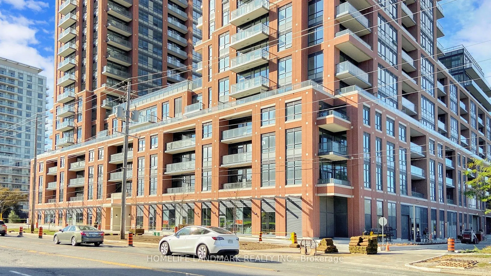 3260 Sheppard Avenue E, #401
