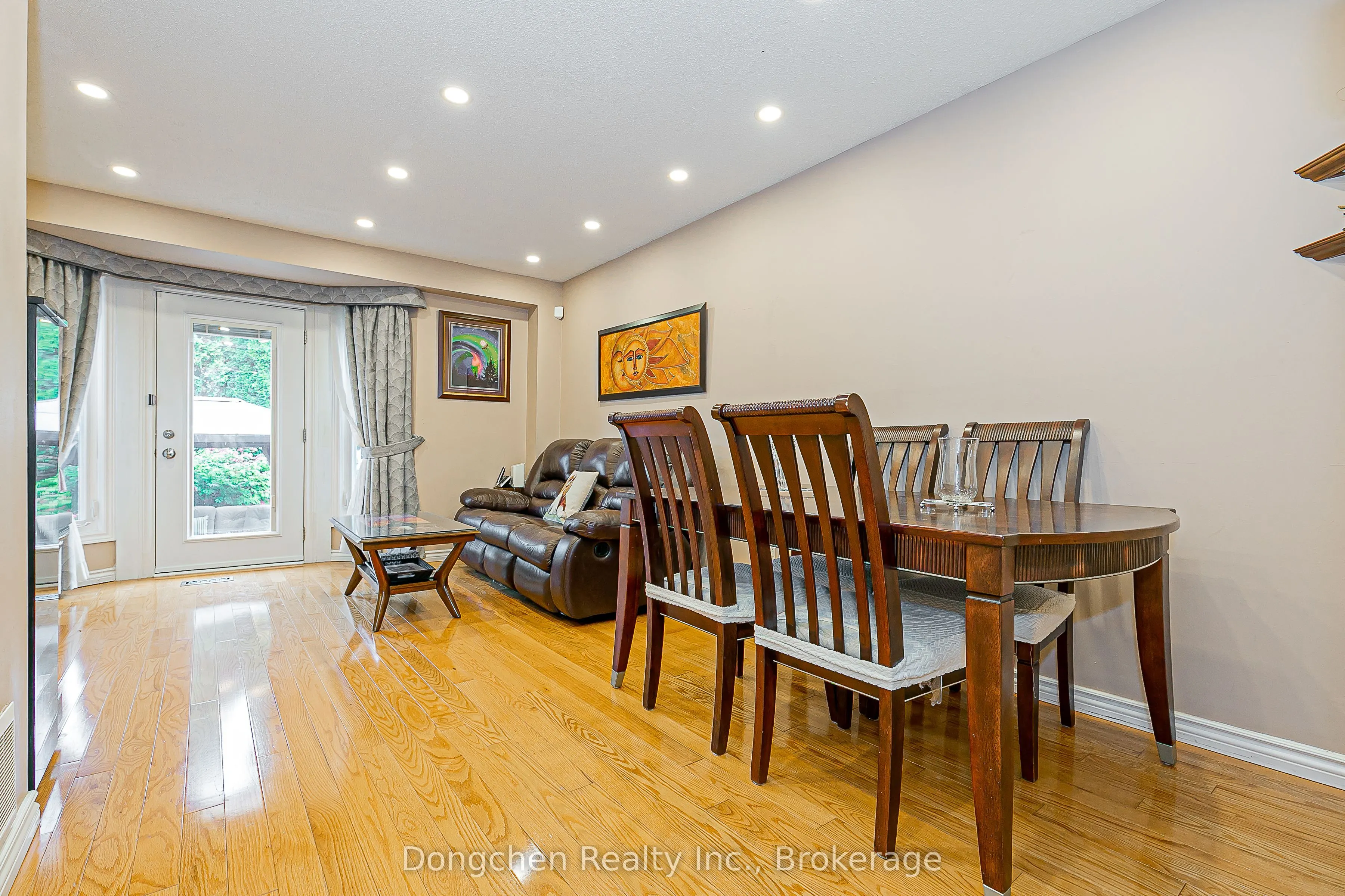 41 Sharrowbay Court