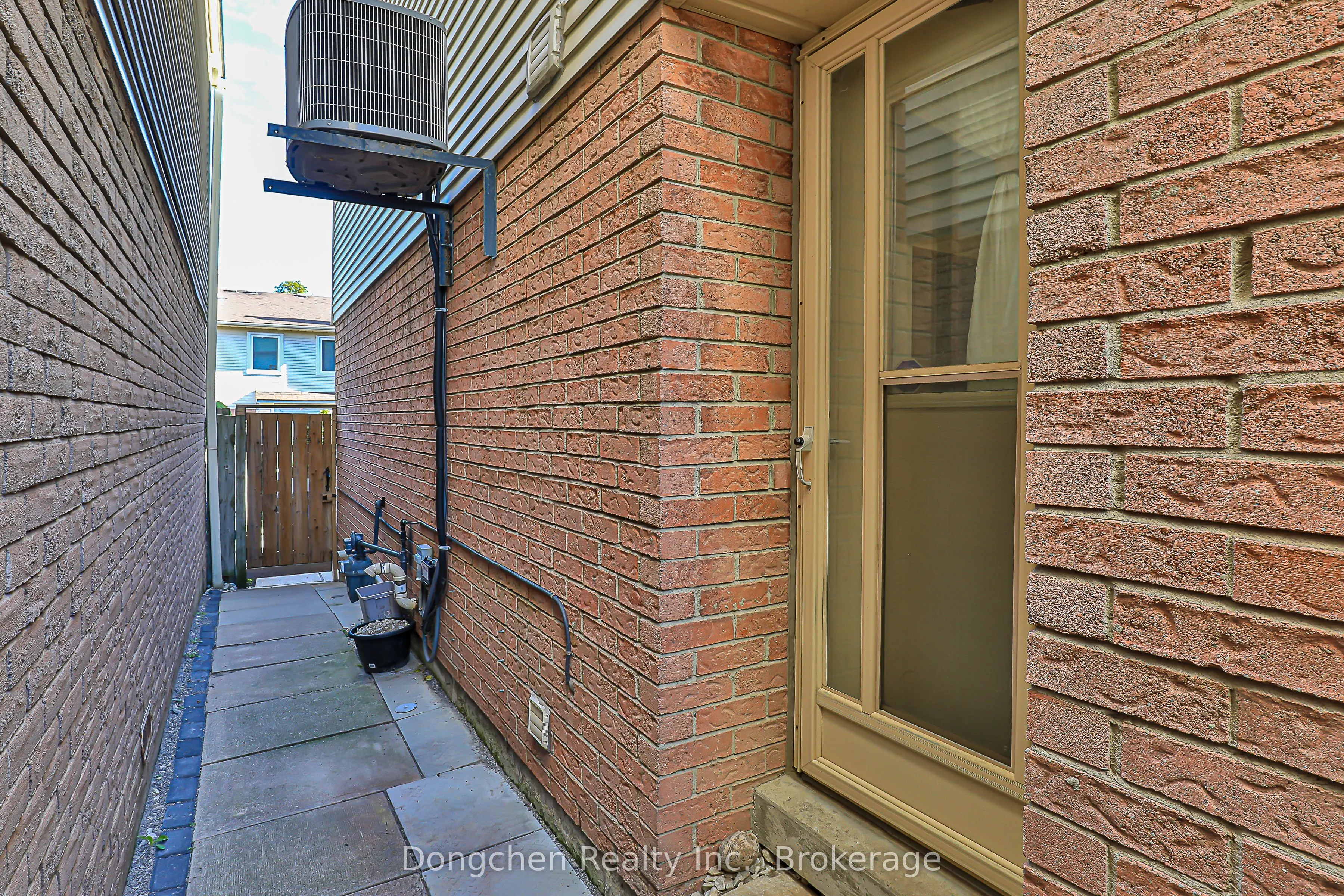 41 Sharrowbay Court