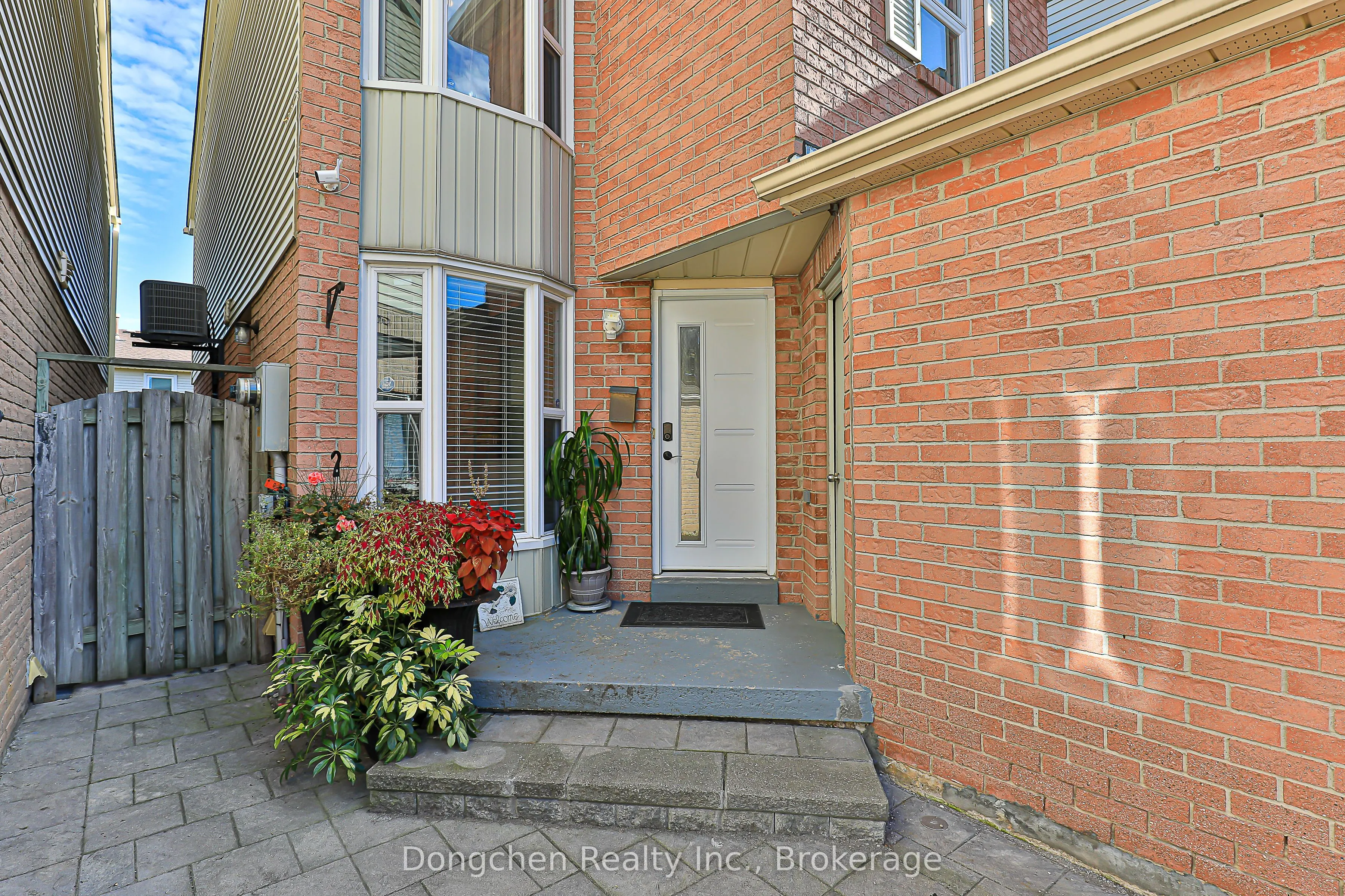41 Sharrowbay Court