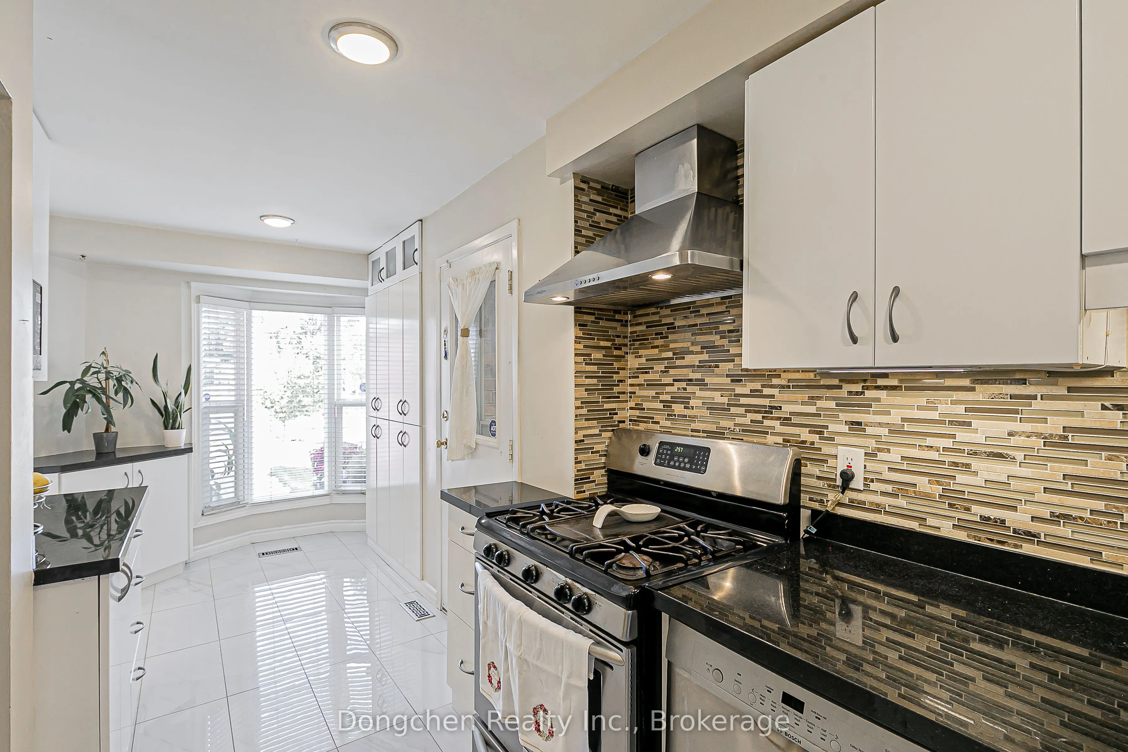 41 Sharrowbay Court