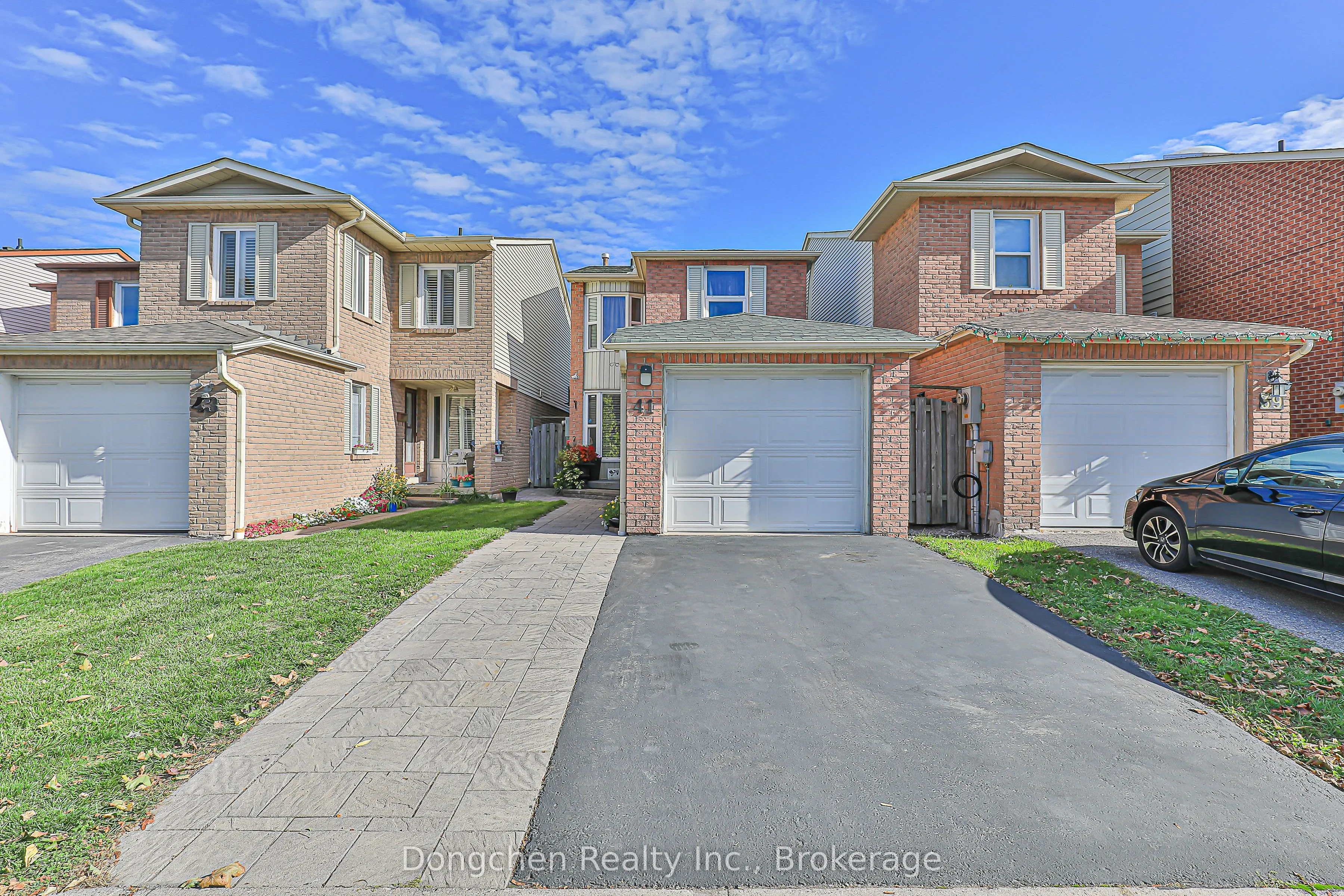 41 Sharrowbay Court