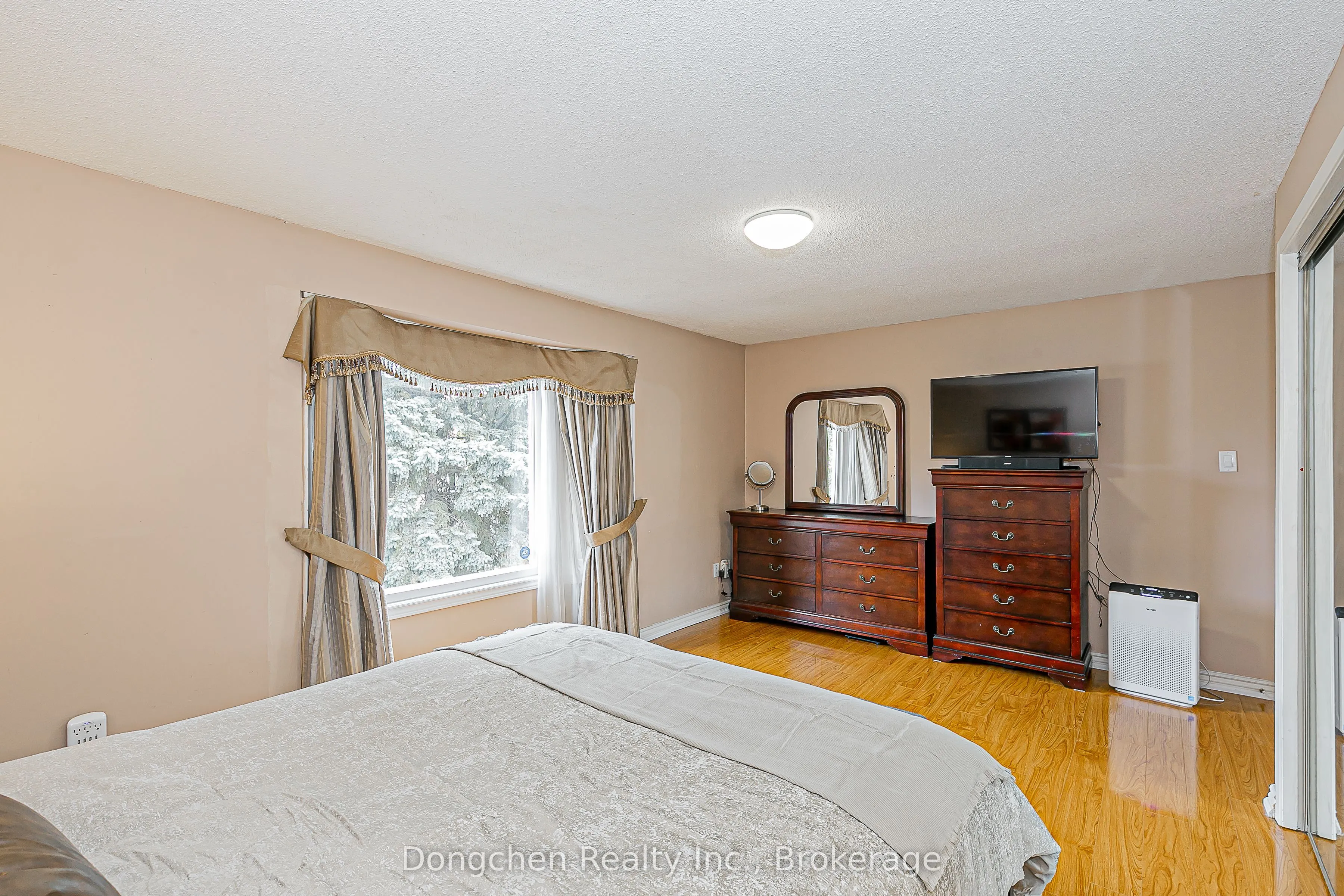 41 Sharrowbay Court