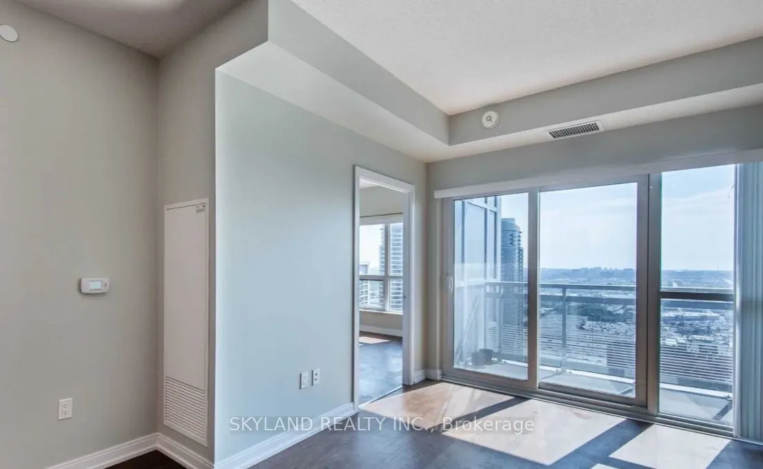 275 Village Green Square, #3225