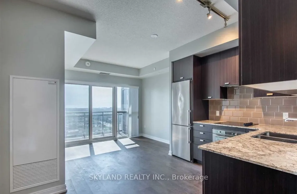 275 Village Green Square, #3225