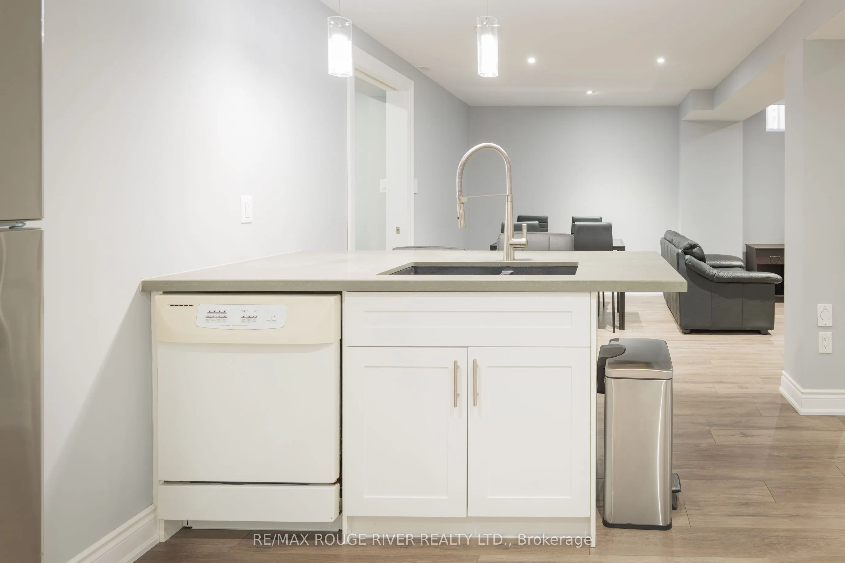478 Summerpark Crescent