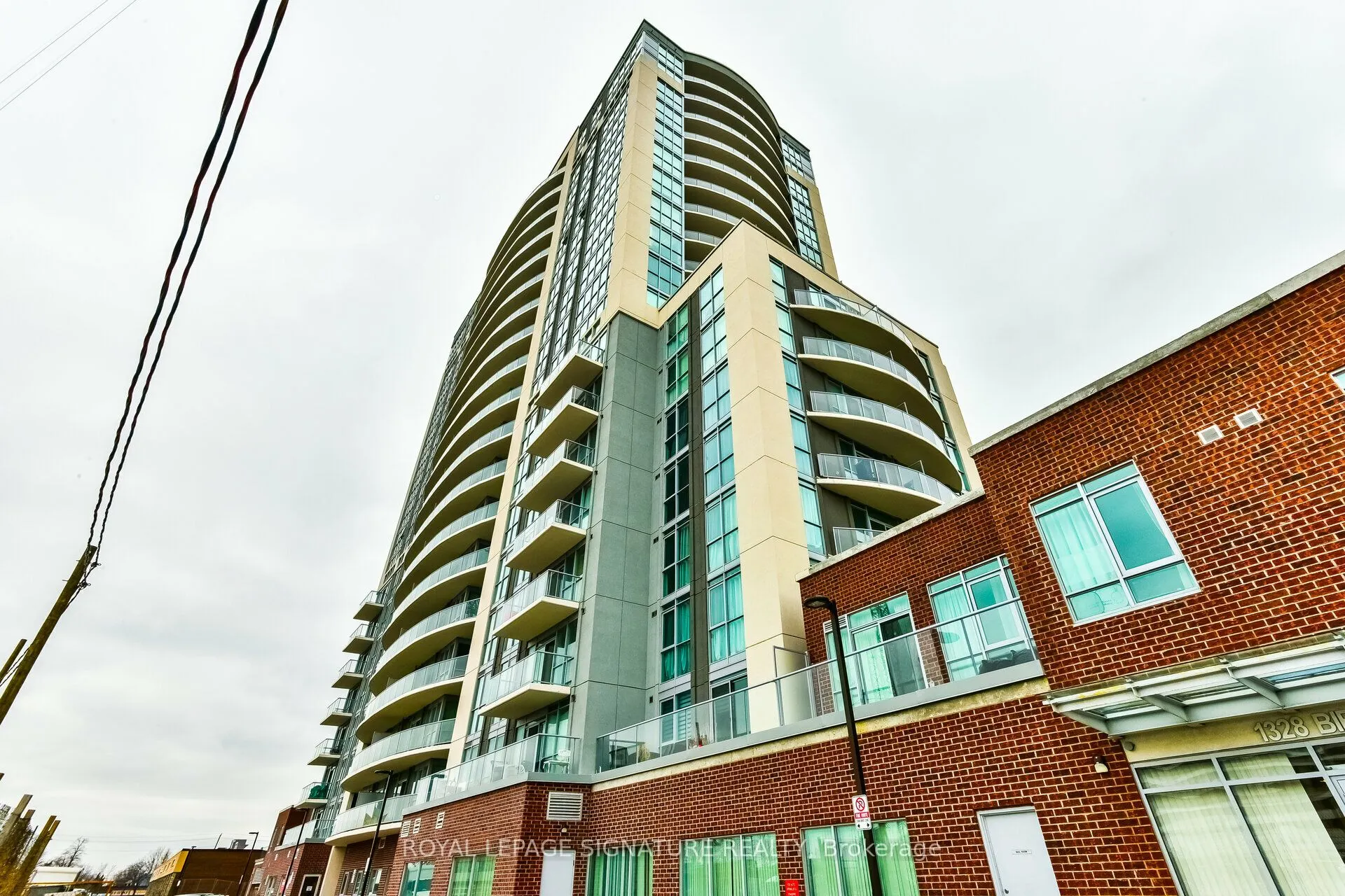 1328 Birchmount Road, #PH01