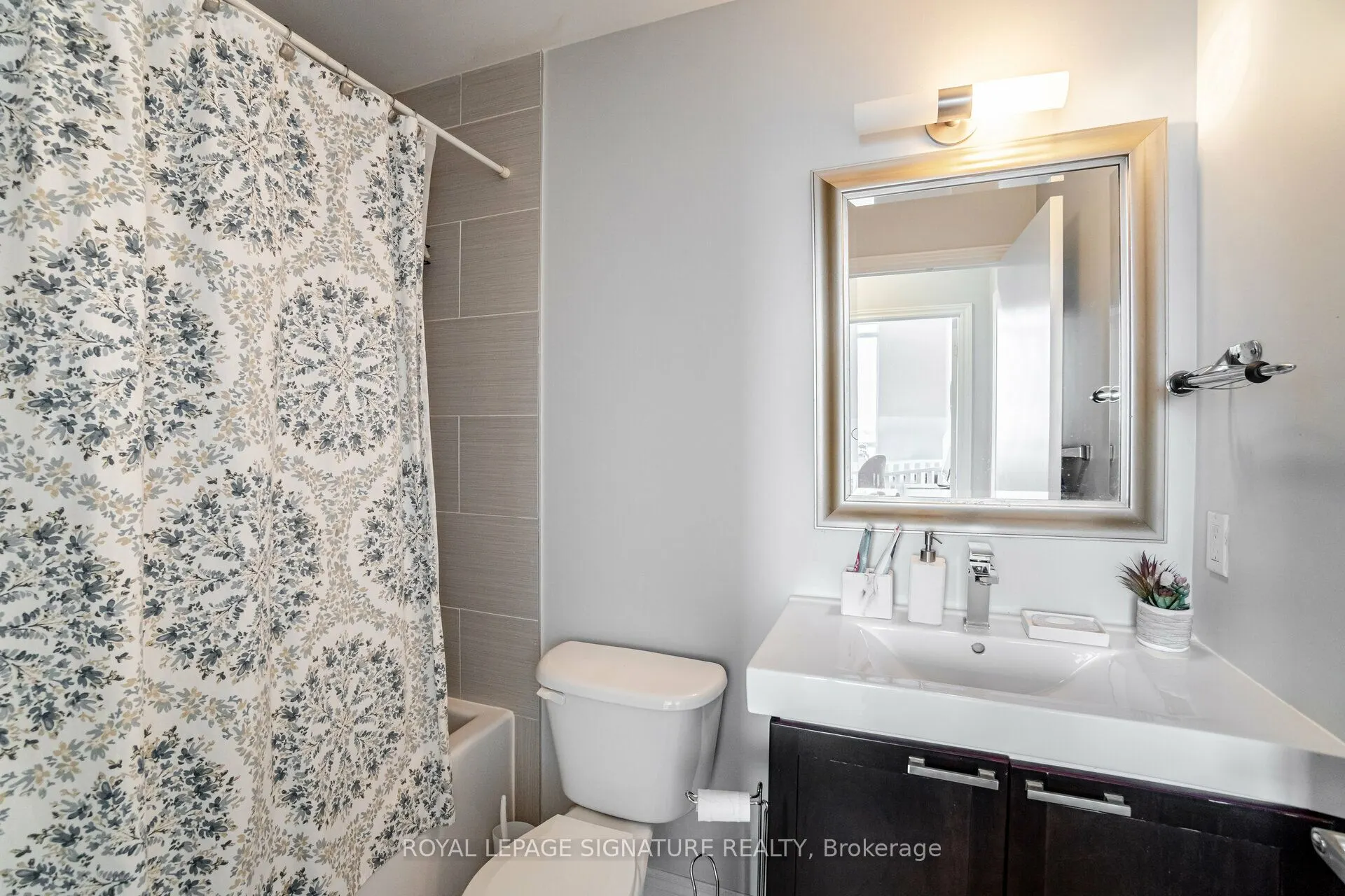 1328 Birchmount Road, #PH01
