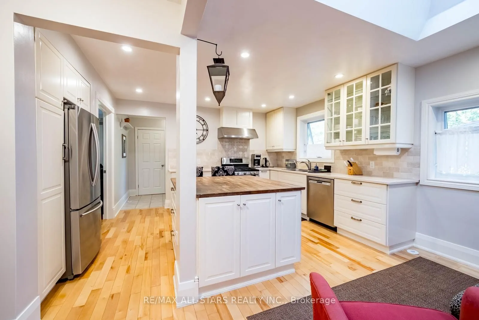 55 Larwood Boulevard