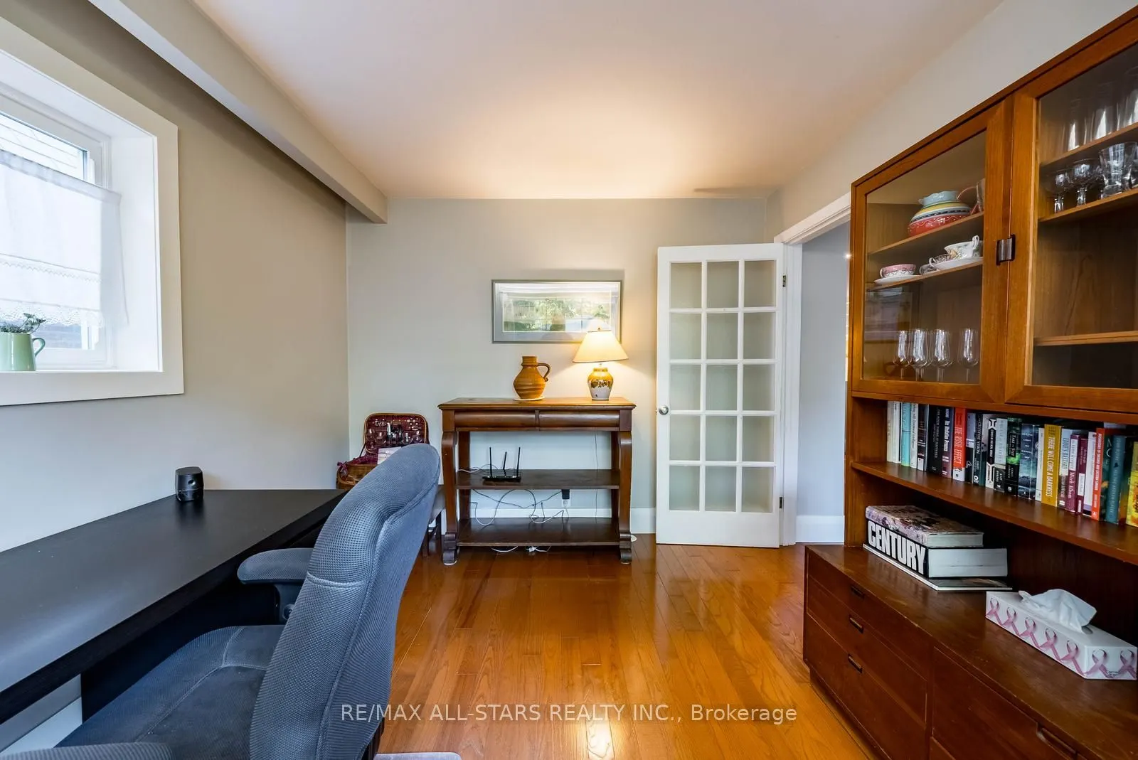 55 Larwood Boulevard