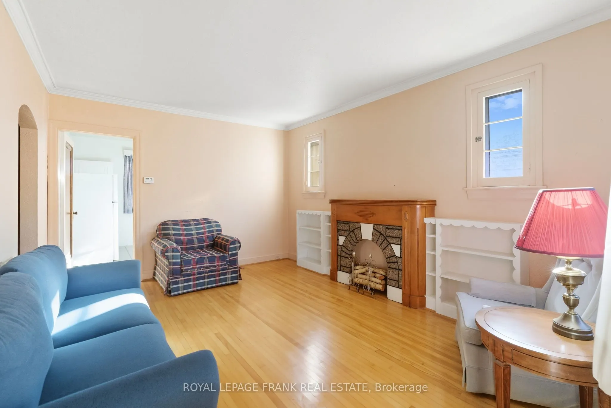 1033 King Street E