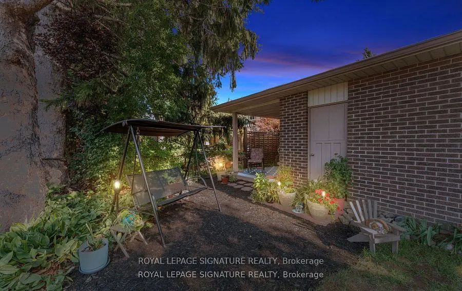 55 Bathgate Drive