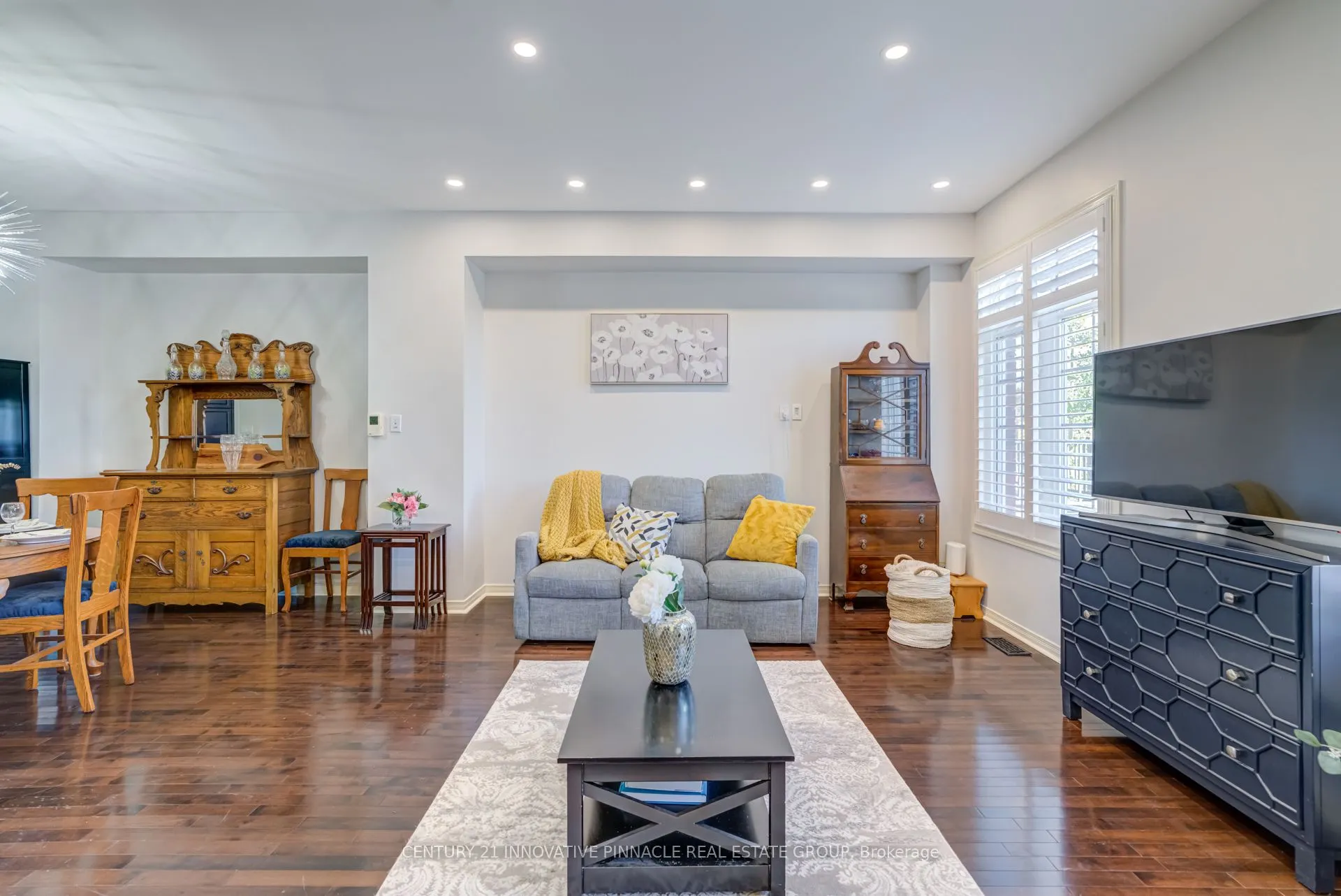 1701 Finch Avenue, #9