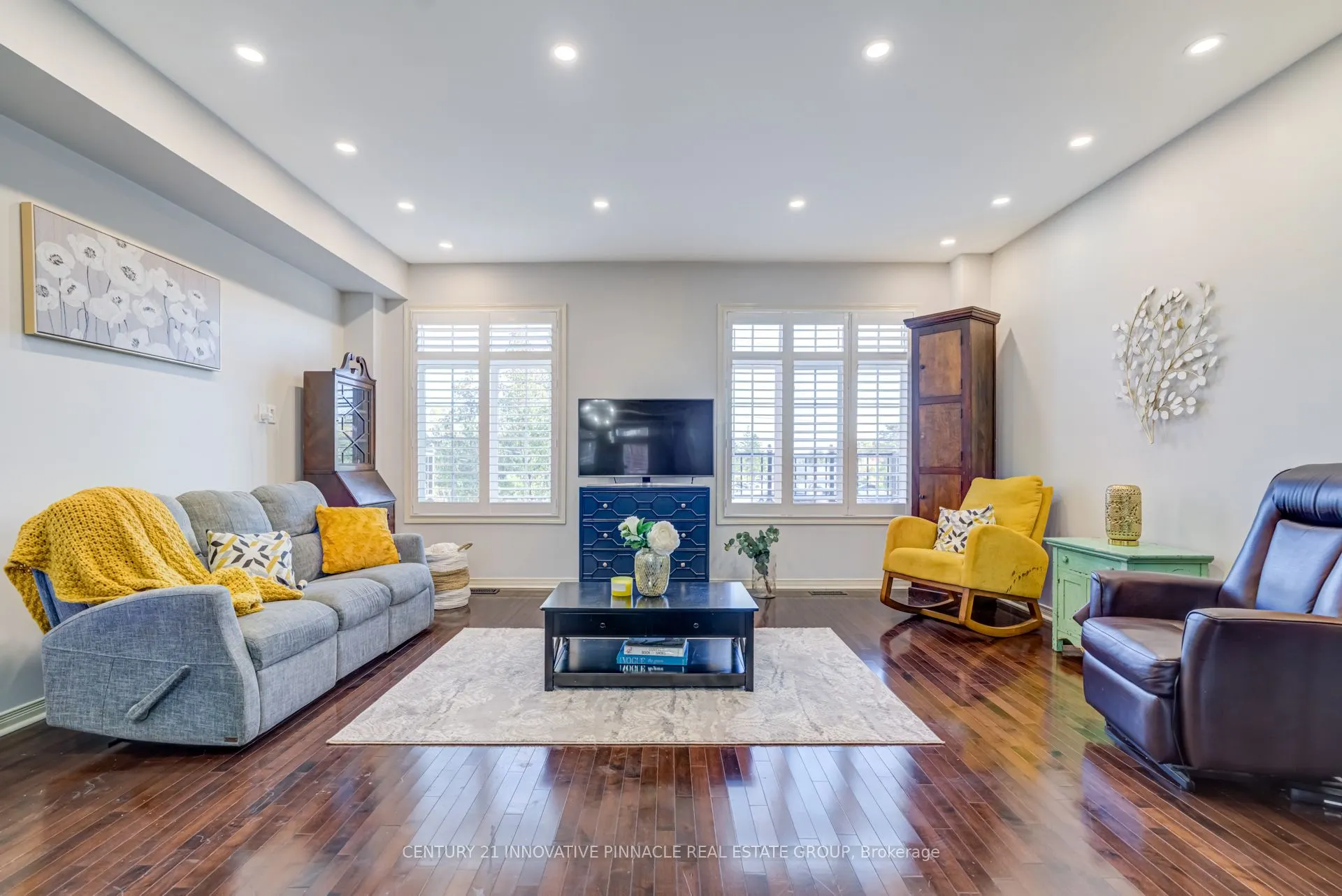 1701 Finch Avenue, #9