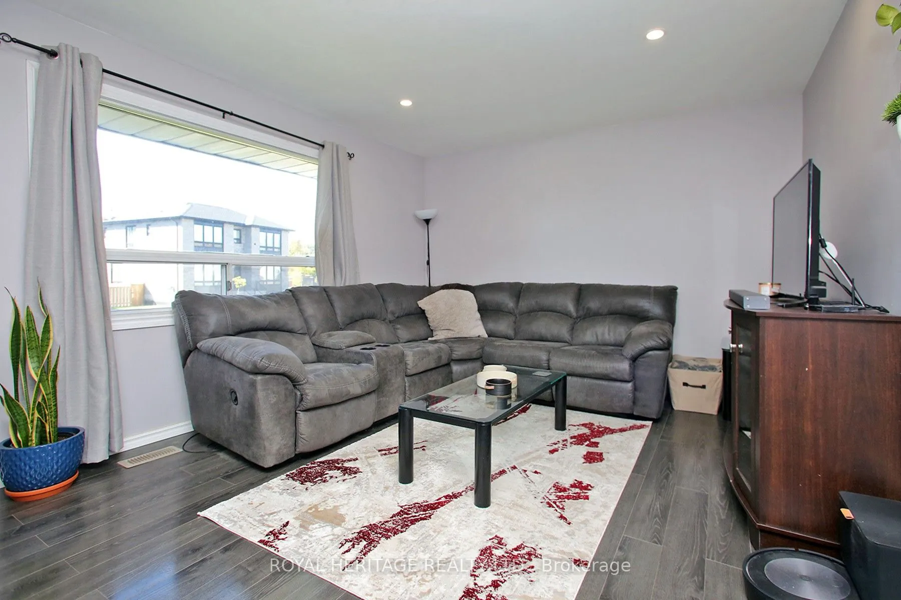 16 Burcher Road