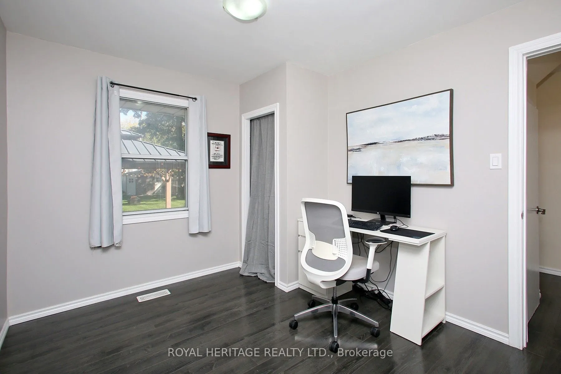 16 Burcher Road