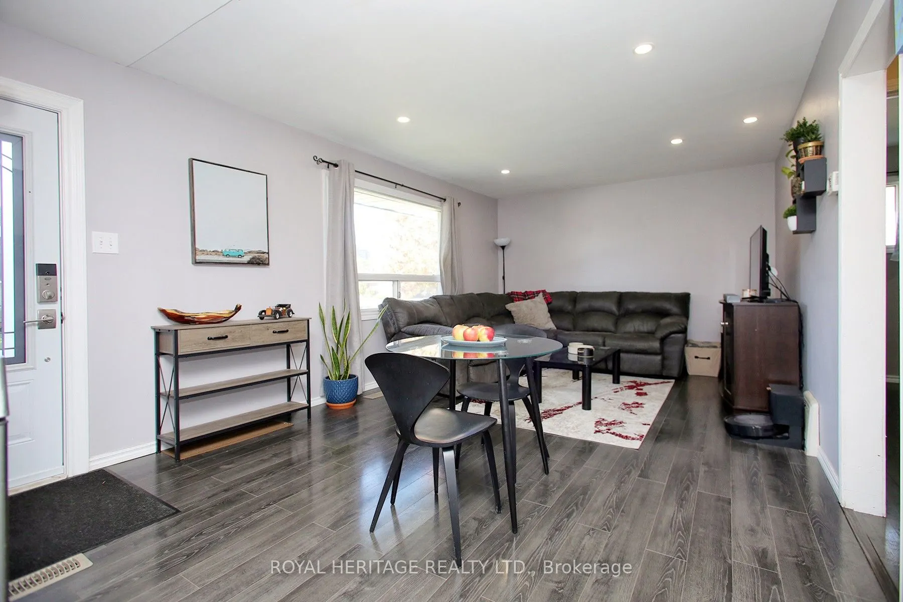 16 Burcher Road